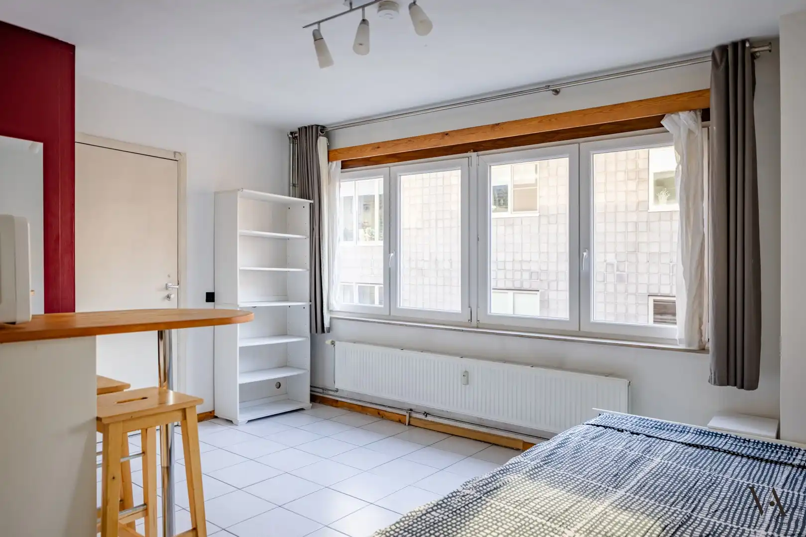 Bemeubelde studio op absolute toplocatie in het stadscentrum foto {{pictureIndex}}
