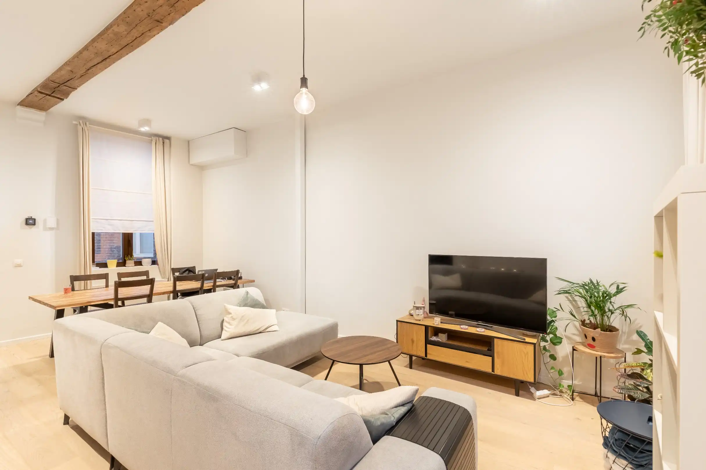 Prachtige woning op heerlijke centrumlocatie! foto 2