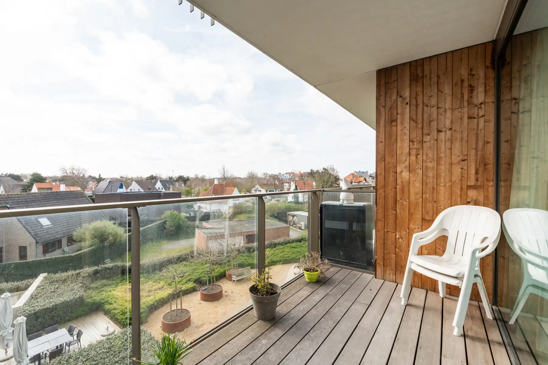 Moderne assistentiewoning met zonneterras foto 9