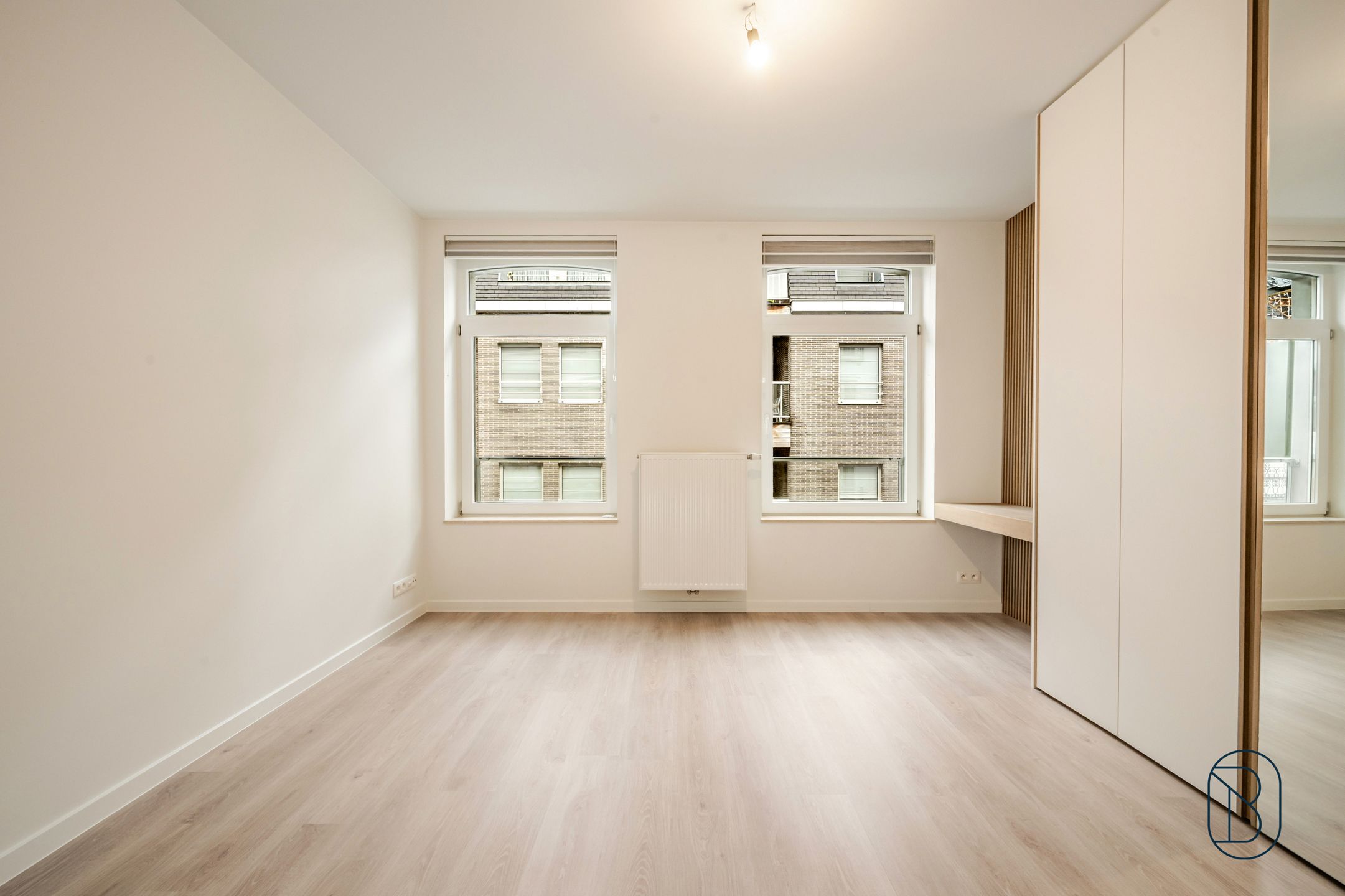 Recent leuk appartement met terras in centrum Roeselare foto 13