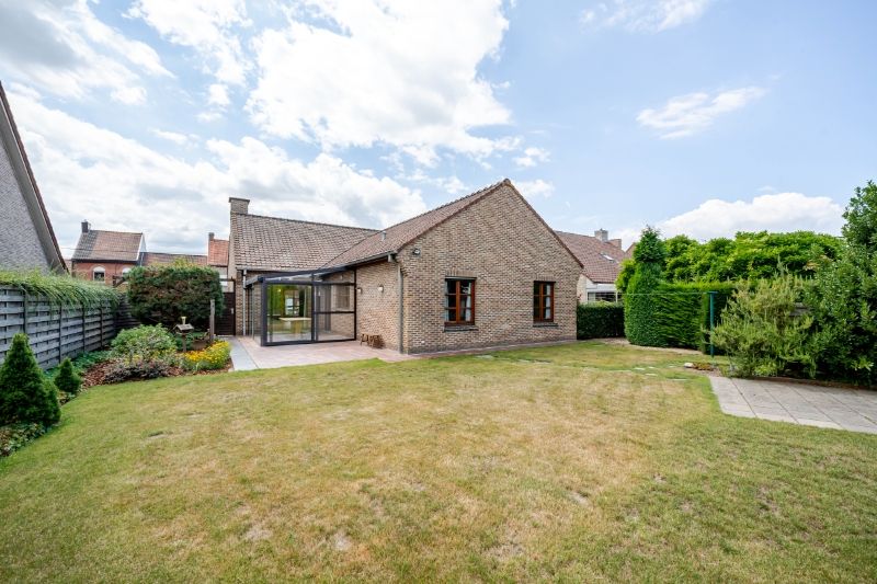 Ruime gelijkvloerse woning op topligging foto 14