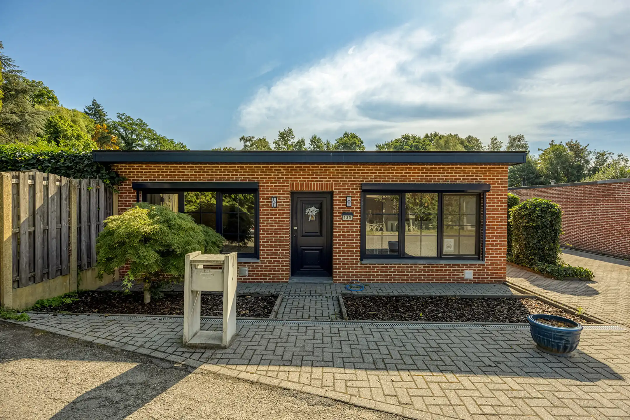 Ruime gelijkvloerse woning met 4 slpks op 1059m2 te Turnhout foto 2