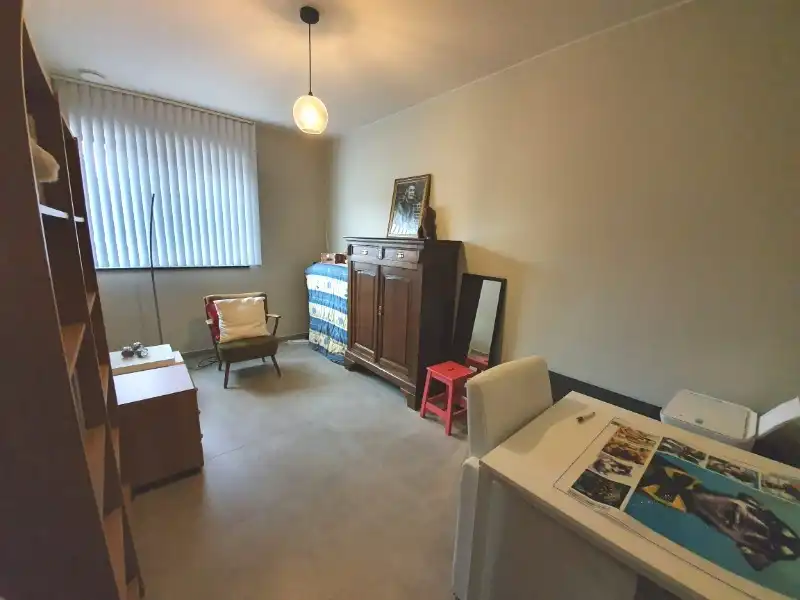 INSTAPKLAAR gelijkvloers recent appartement met privé inkom en carport foto 16