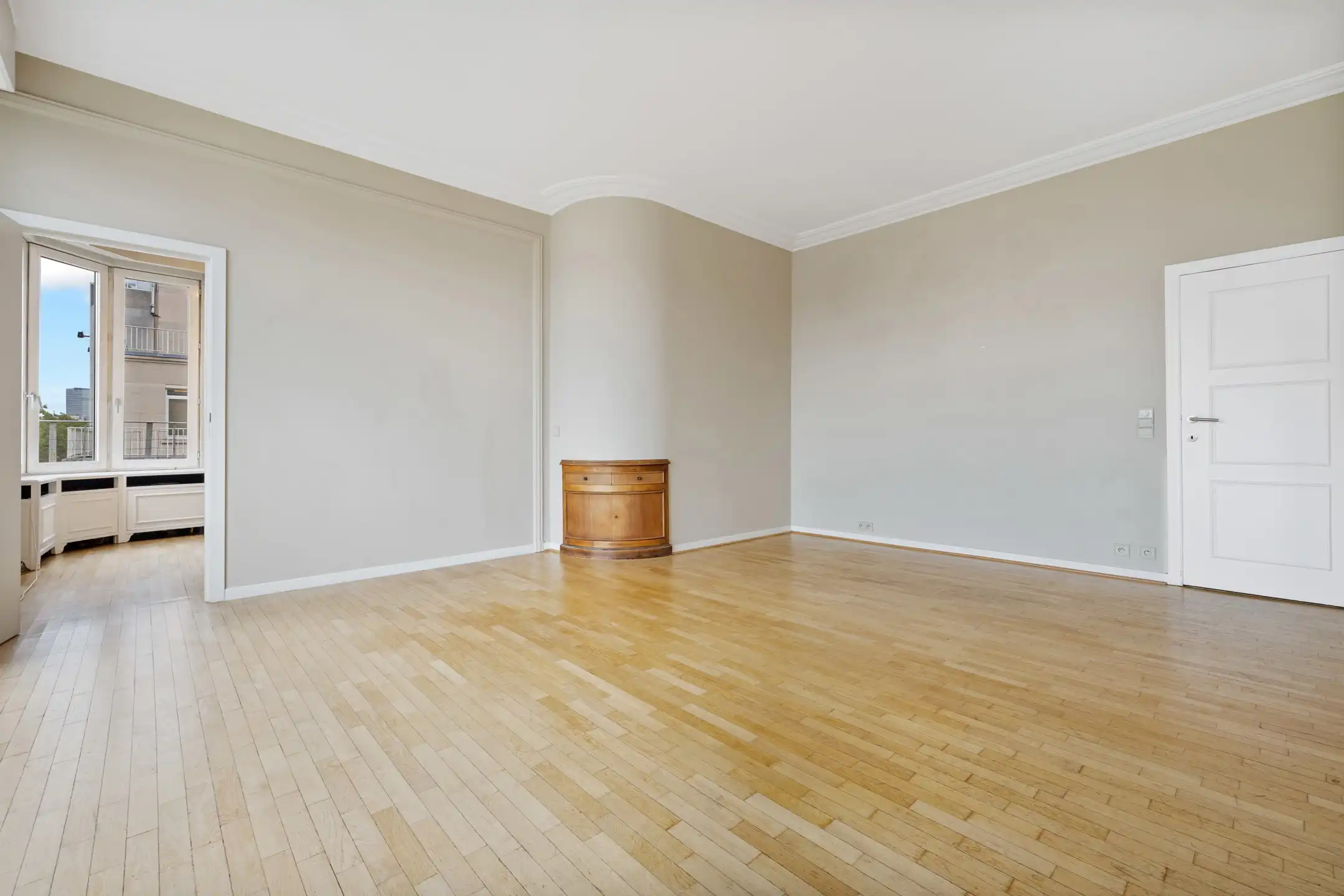 Appartement met 4 slaapkamers aan de Louizalaan foto 8