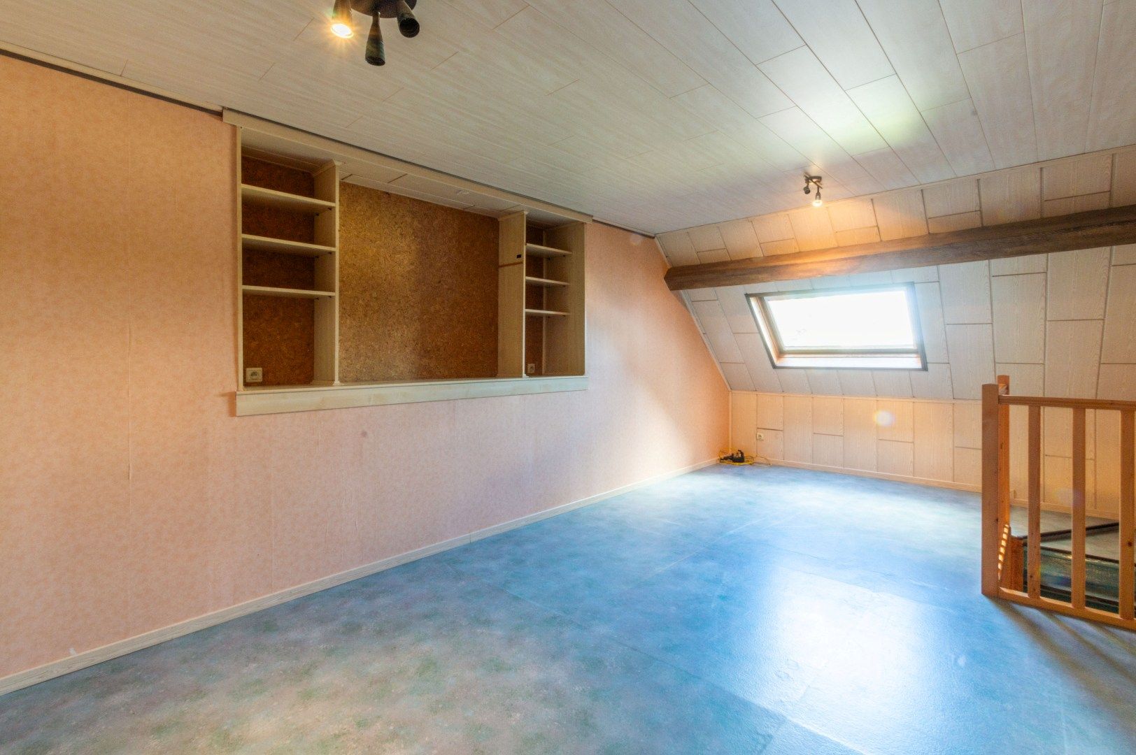 Een te moderniseren woning met 3 slaapkamers foto 8