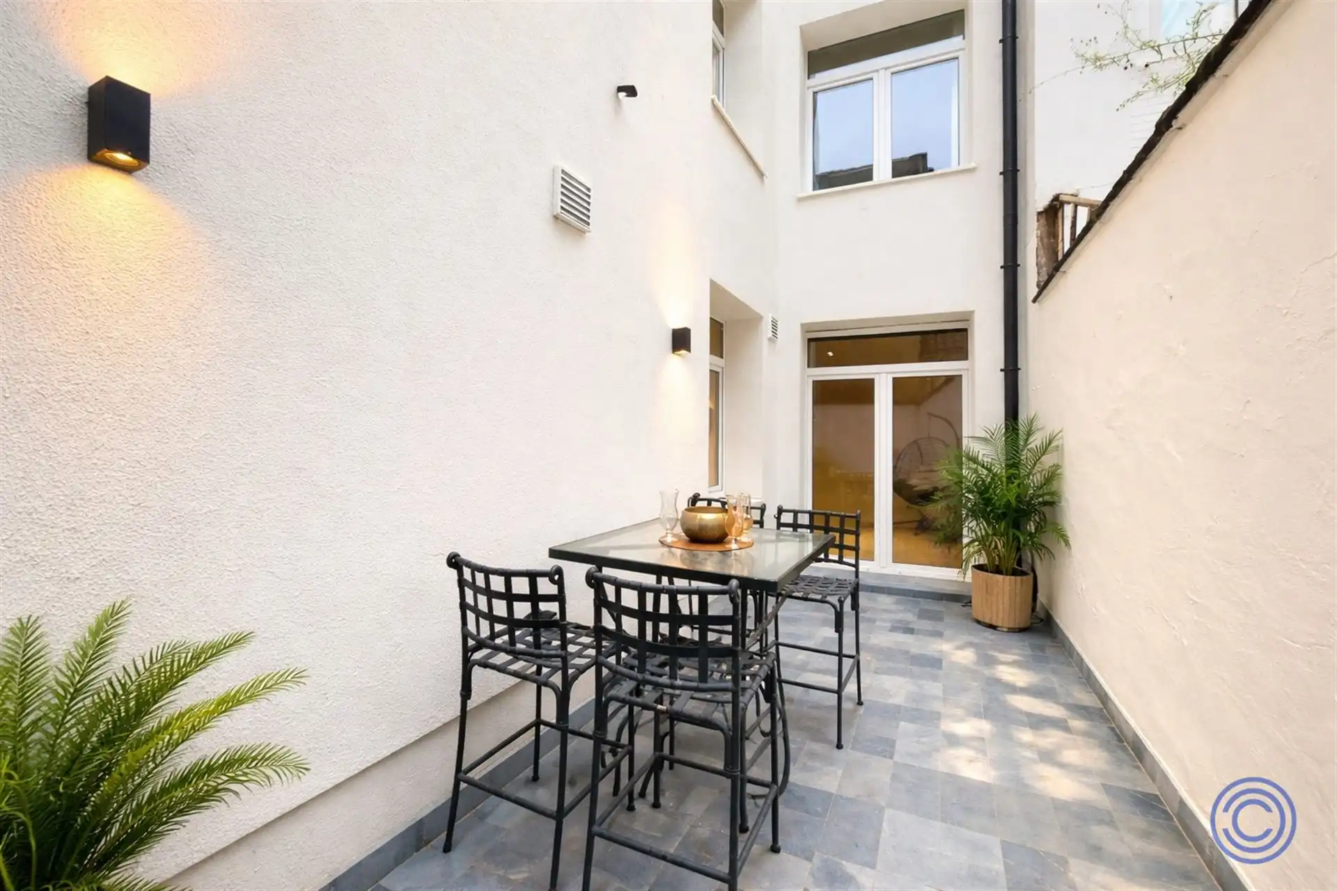 2-slpk appartement met terras en zonnepanelen! foto 3