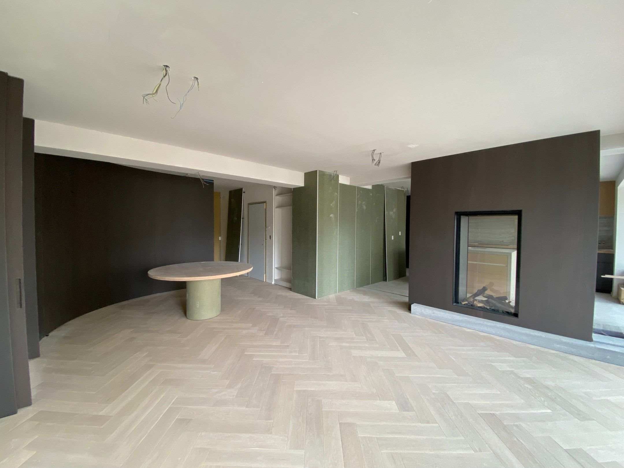  Dit appartement op de eerste verdieping, met een totale oppervlakte van 140 m², bevindt vlakbij de zeedijk en rechtenover de kerk in de Dumortierlaan te Knokke foto 13