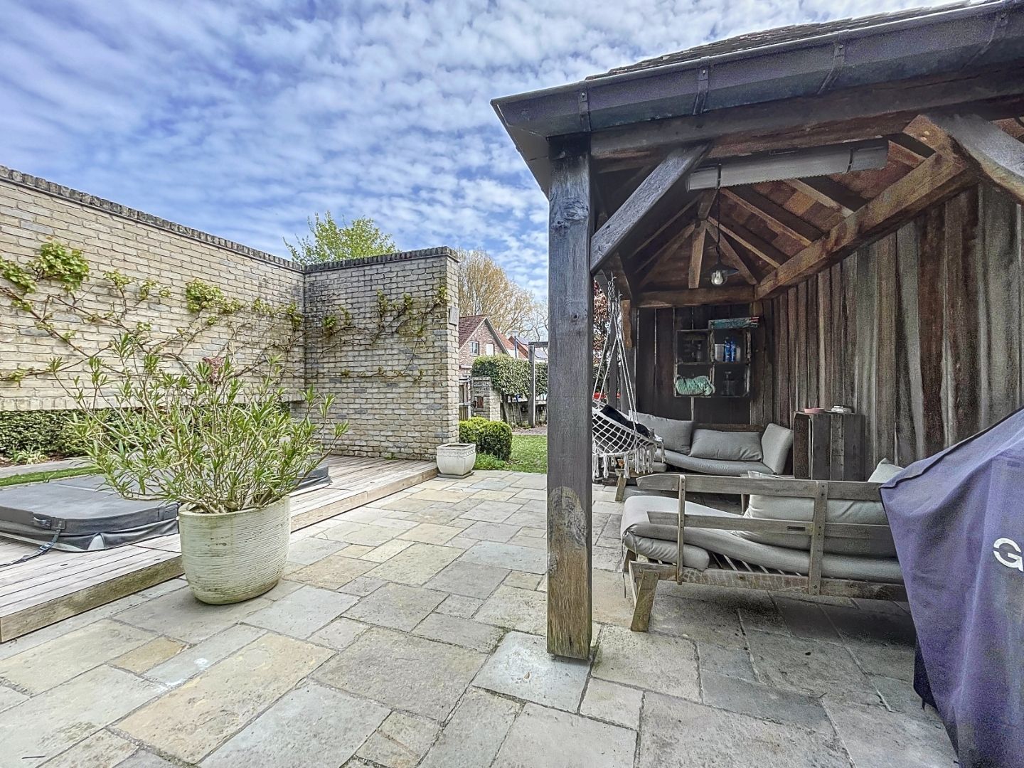 Ruime gerenoveerde woning te Koksijde-Dorp. foto 15