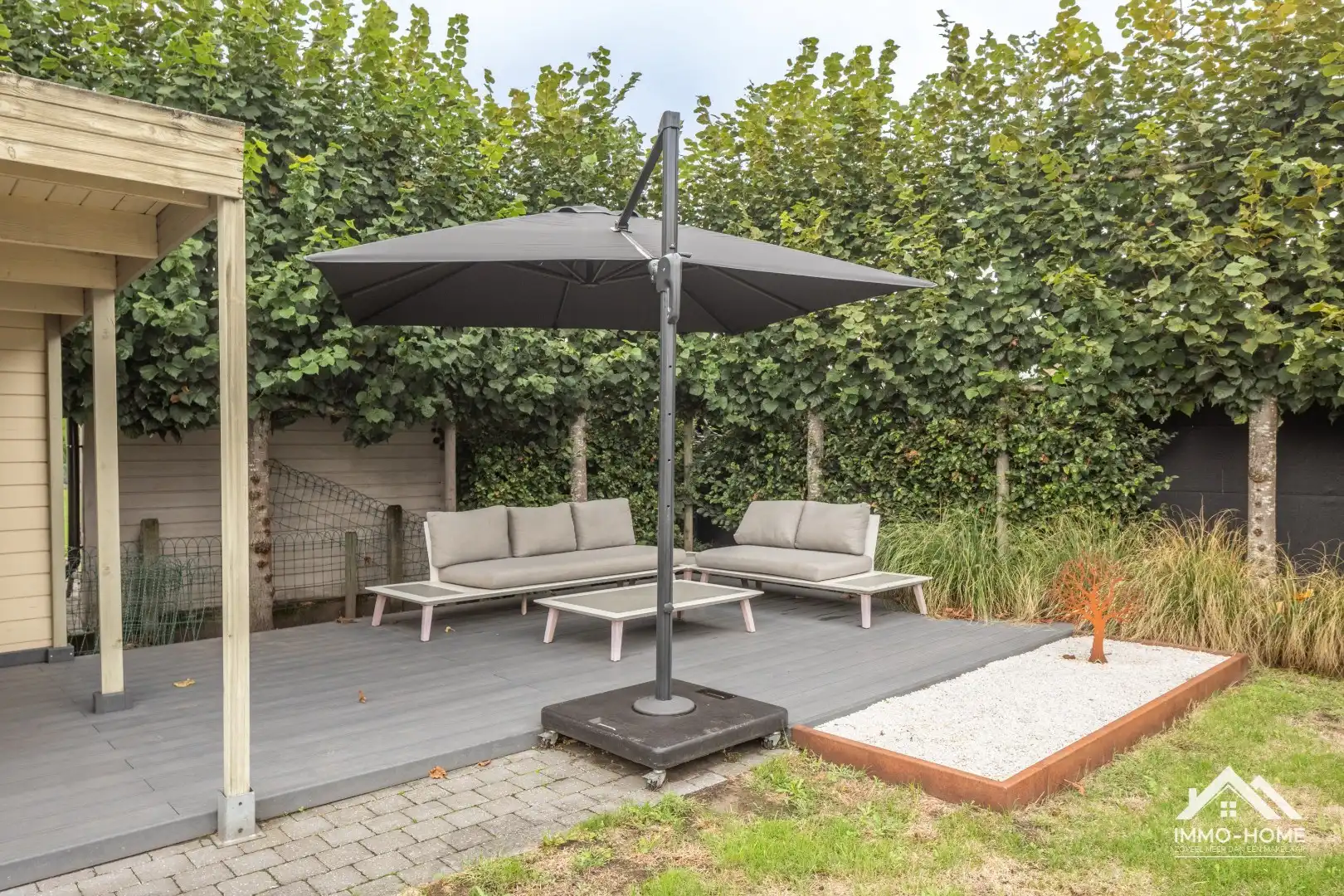 Instapklare vrijstaande bungalow met zonnepanelen op een topligging!  foto 5