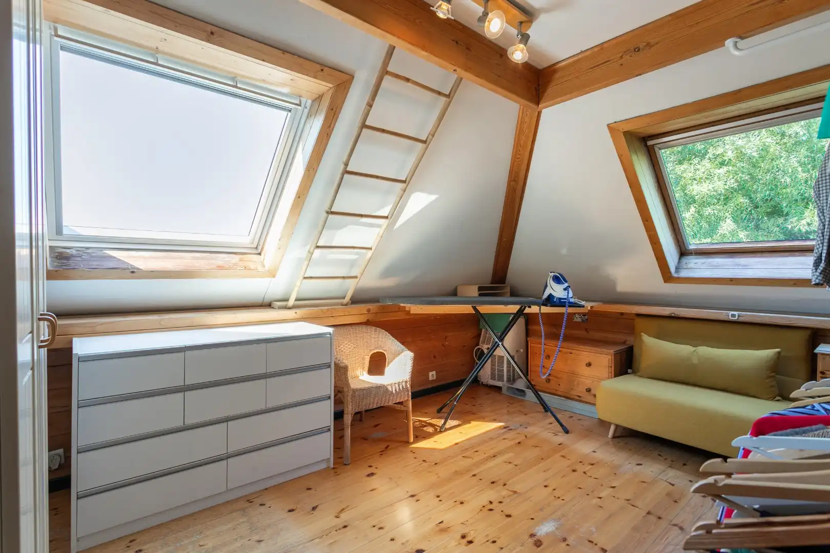 Ruime woning gelegen in een groene omgeving foto 25