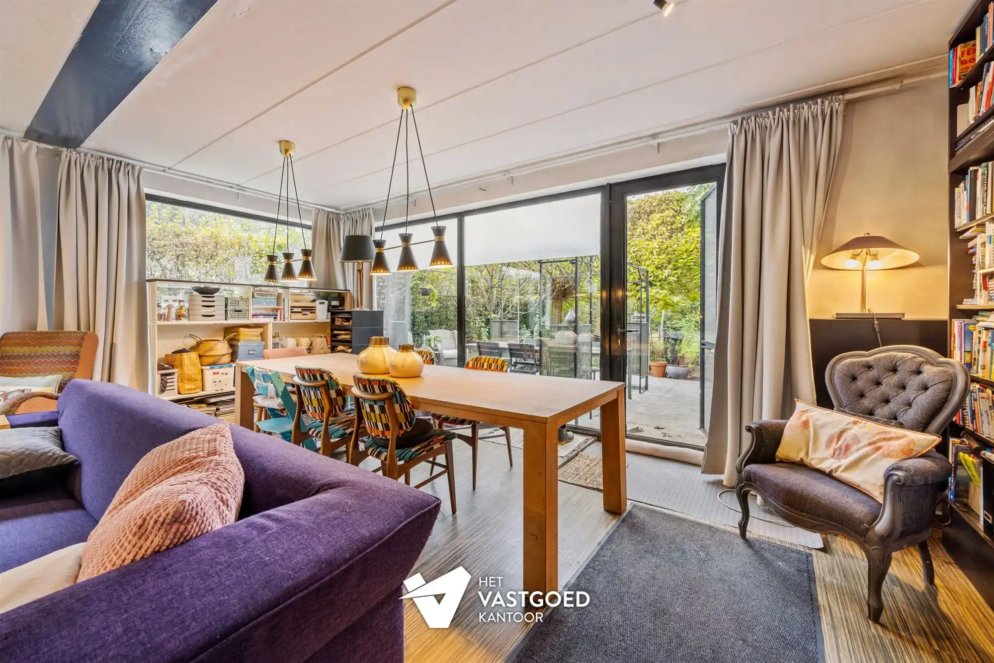 RUIME WONING MET COMMERCIELE OF MULTIFUNCTIONELE RUIMTE OP RUIM PERCEEL IN EEN GROENE OMGEVING foto 6