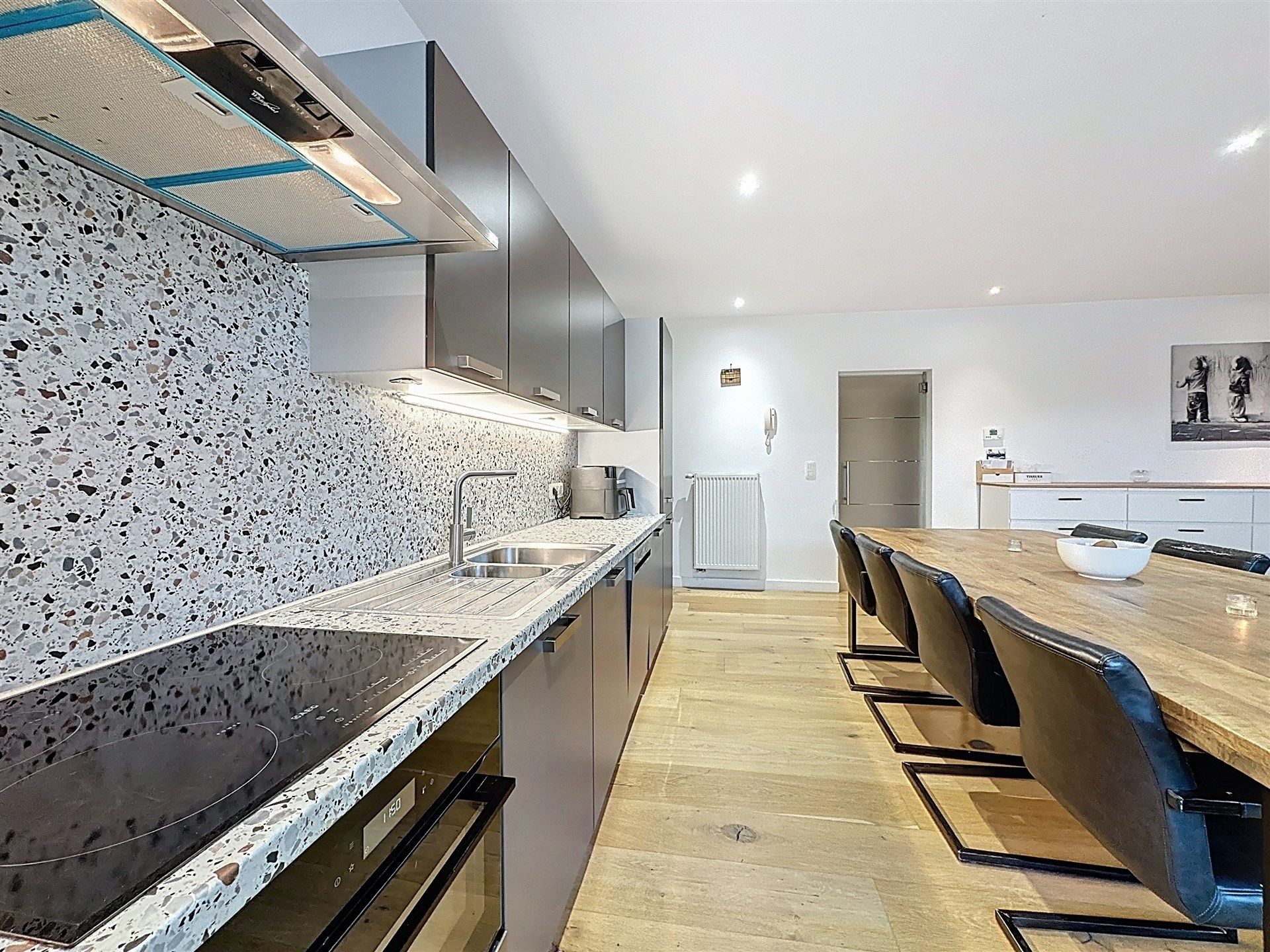 Energiezuinig 3 slpk duplexappartement met garage in Beveren foto 3