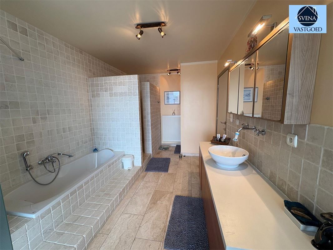UNIEK TRIPLEX APPARTEMENT NABIJ DE MARKT VAN GERAARDSBERGEN foto 10