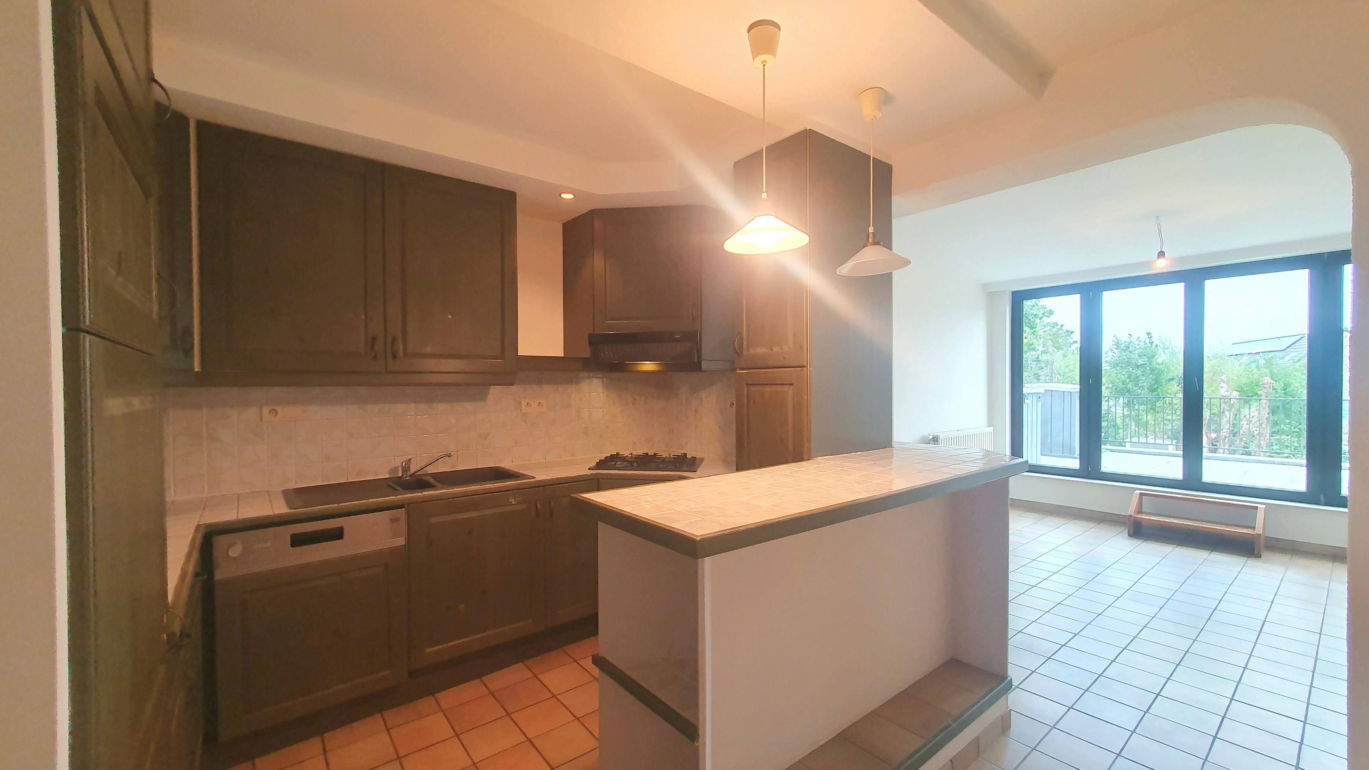 TE HUUR: Duplex appartement in Alken foto 3