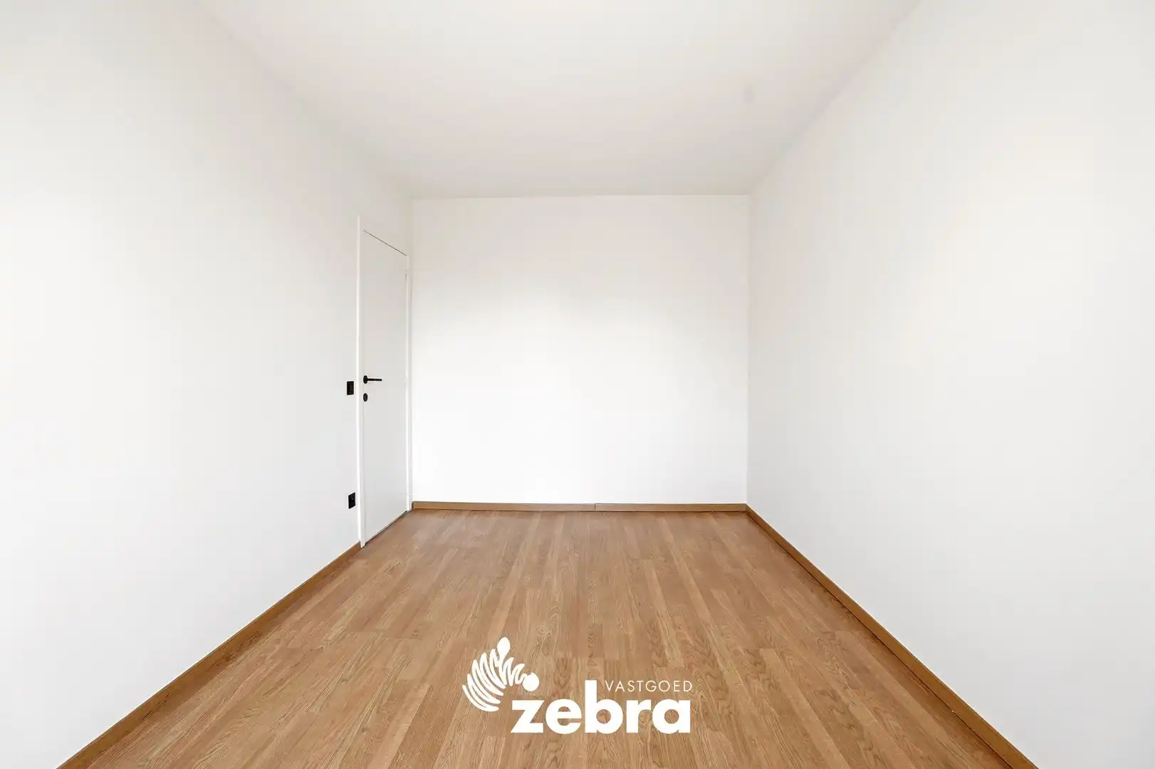 Zeer ruim appartement (137 m²) te koop met dubbele garage in het hartje van Tielt! foto 22