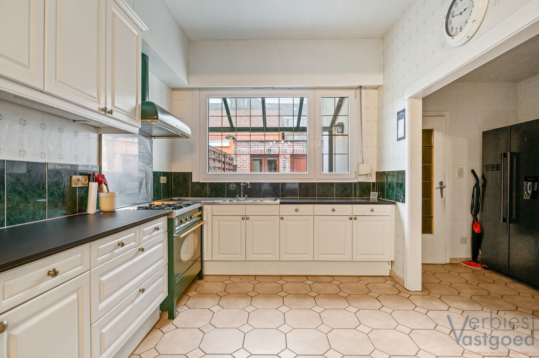 Energiezuinige en charmante woning in het hart van Schoten foto 6