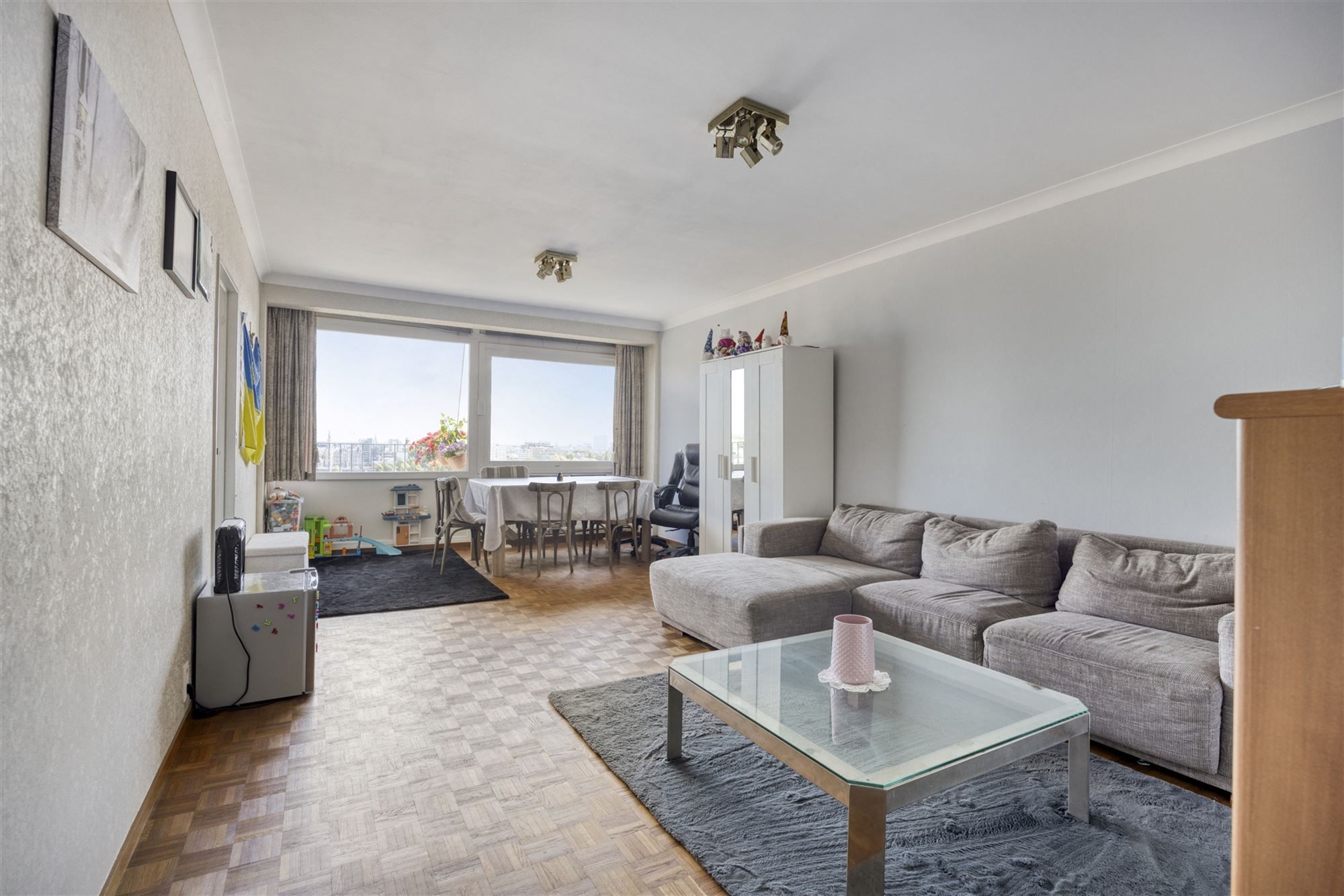 Verhuurd appartement met drie slpk en terras met prachtig uitzicht foto {{pictureIndex}}