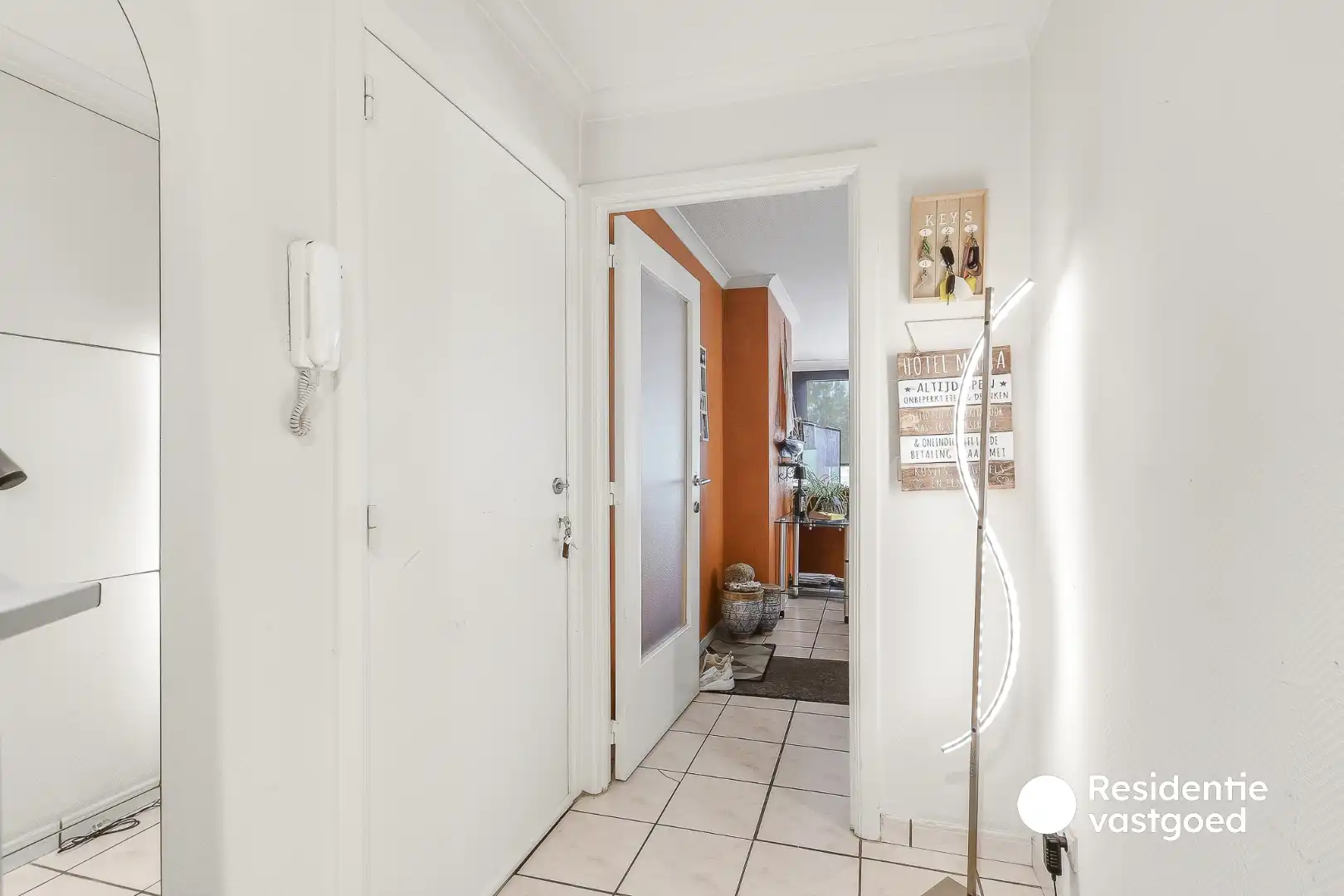 Tweeslaapkamerappartement met privatieve staanplaats nabij het centrum van De Haan foto 7