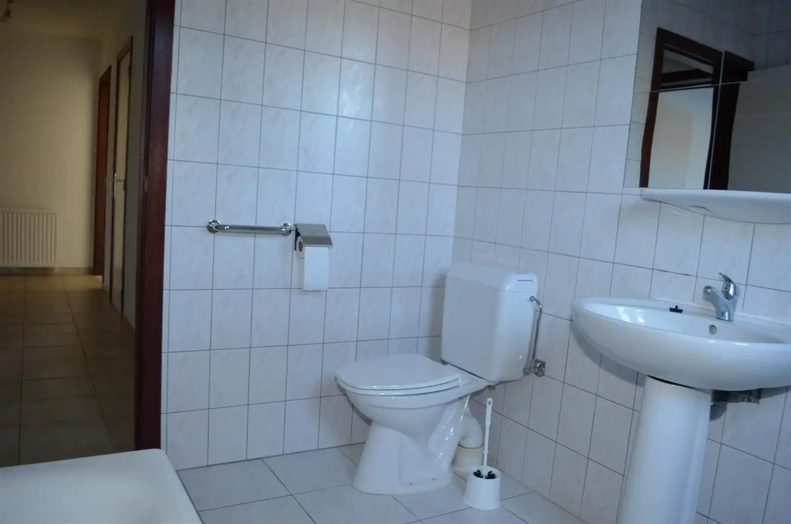 Gelijkvloers appartement met twee slaapkamers foto 10