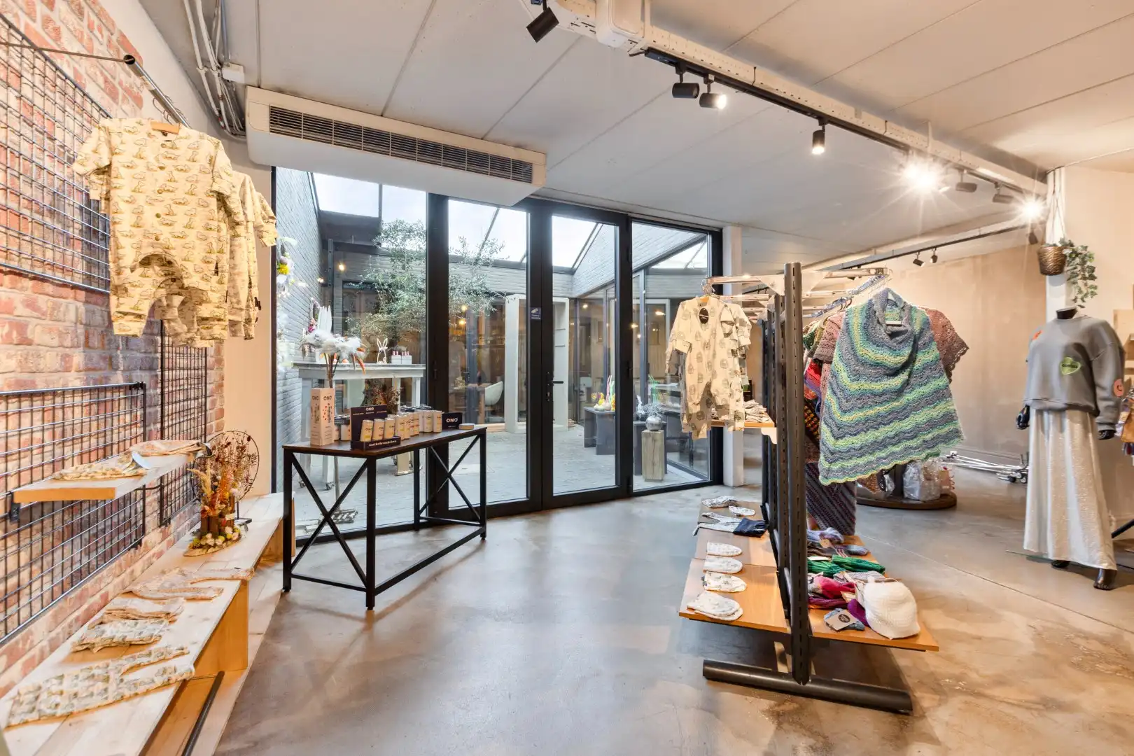 Multifunctionele handelsruimte op een gunstige locatie in Mol-Centrum. foto 11