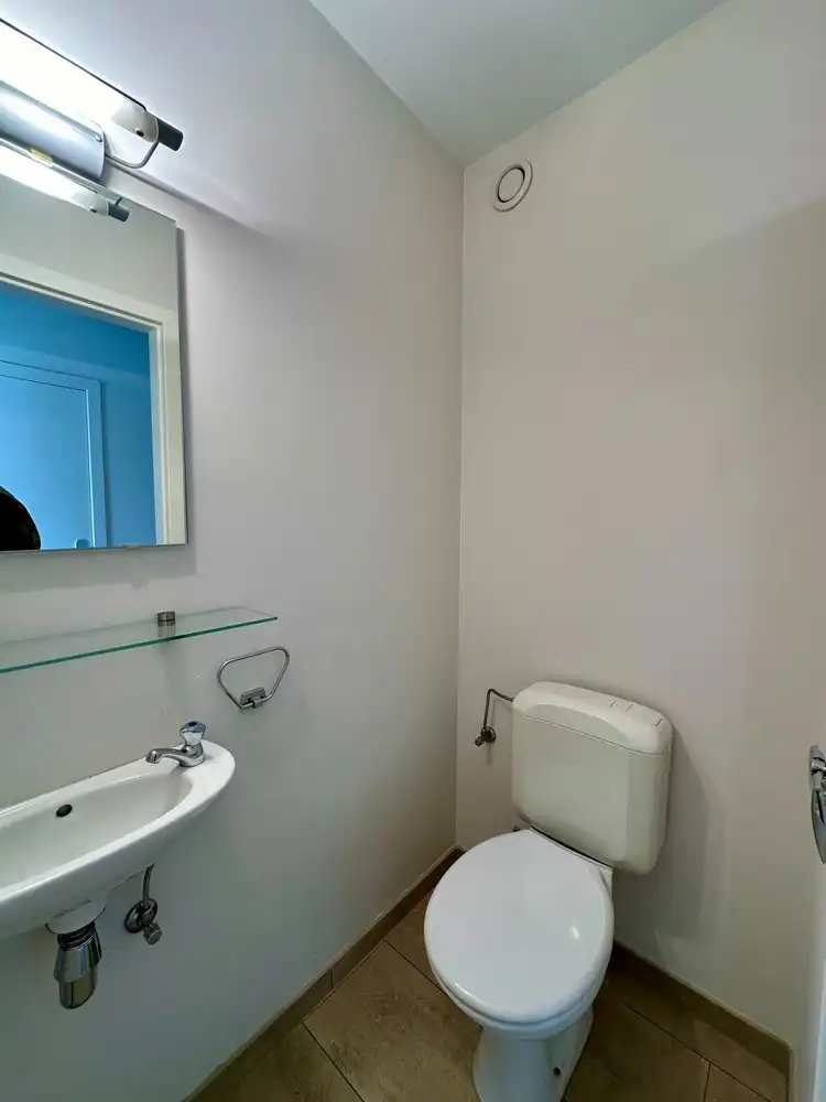 Appartement op centrale ligging te Sint-Andries foto 12