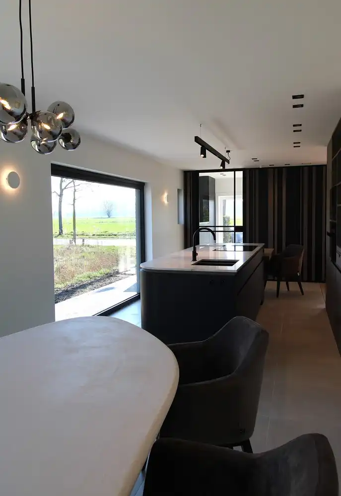 Damme, vlakbij Moerkerke Tot in de puntjes LUXUEUS  gerenoveerde ENERGIEZUINIGE open bebouwing , alles op het gelijkvloers foto 15