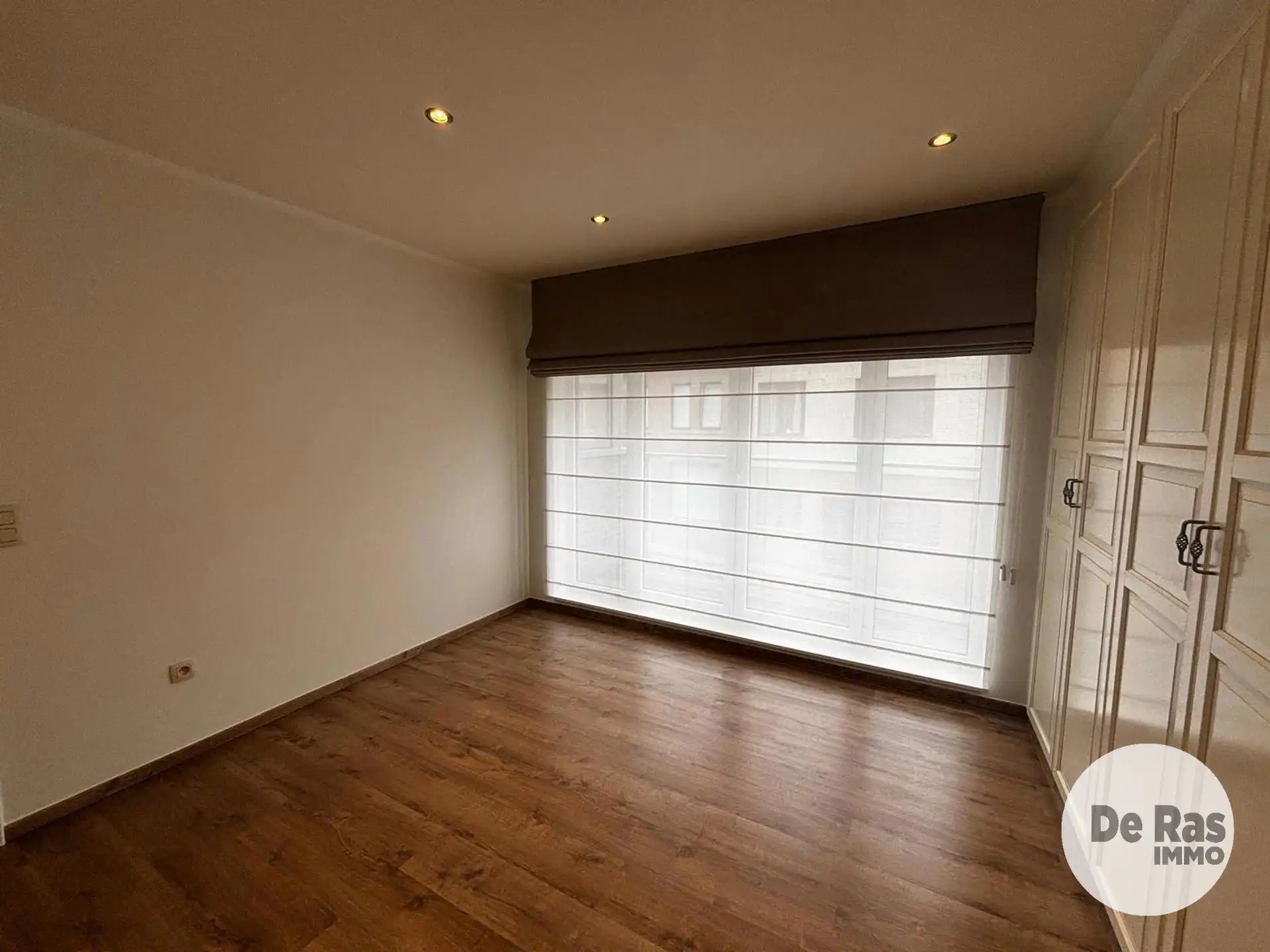 HERZELE - Instapklaar appartement foto 10