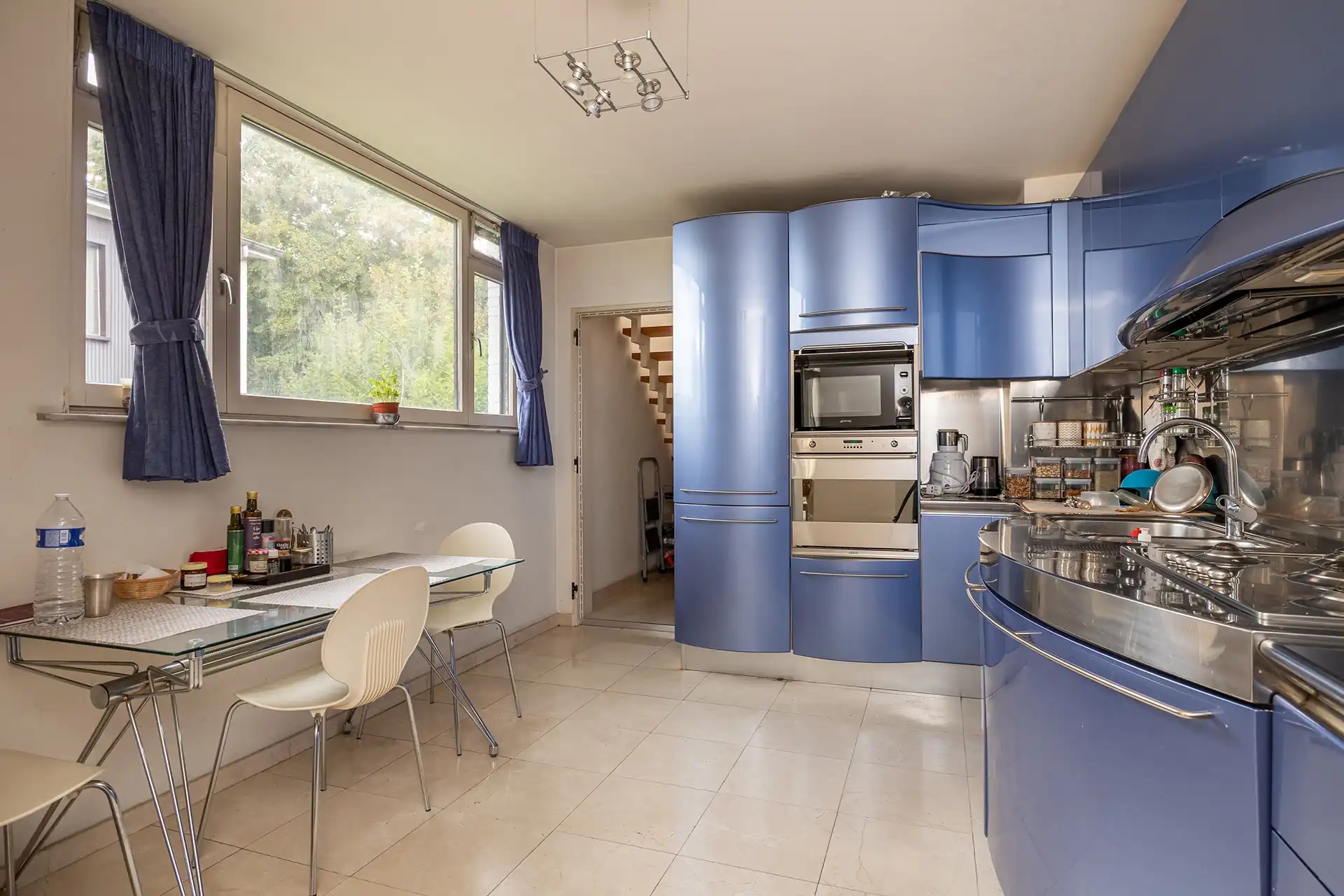 Ruime villa met 4 slpk's en 3 badkamers op toplocatie foto 11