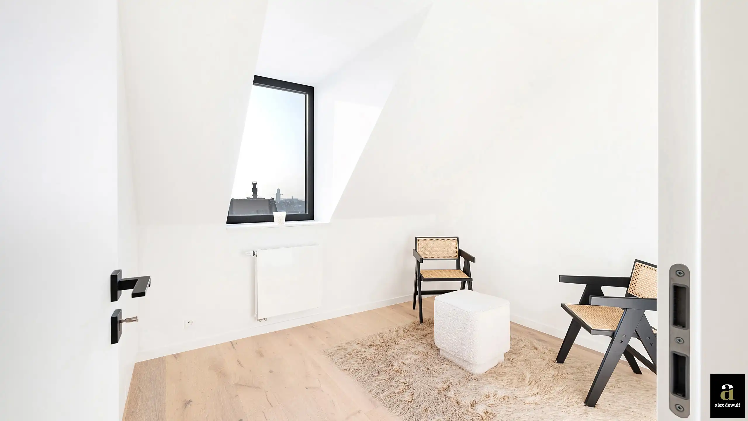 Luxueus nieuwbouw duplex-appartement, centraal gelegen tussen de Zeedijk en het Rubensplein. foto 24