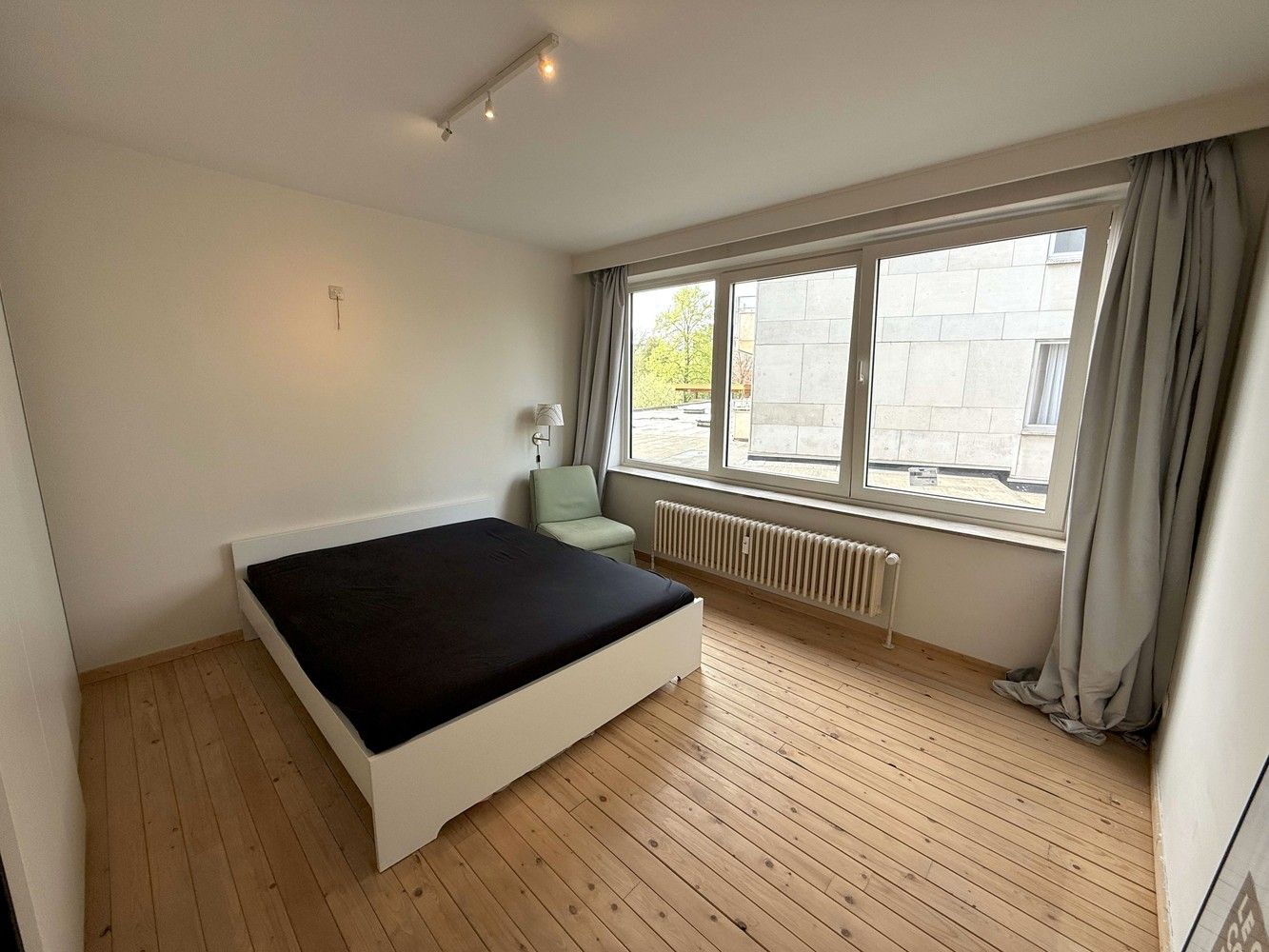 Licht en ruim 2-slaapkamerappartement met terras in hartje Leuven foto 8