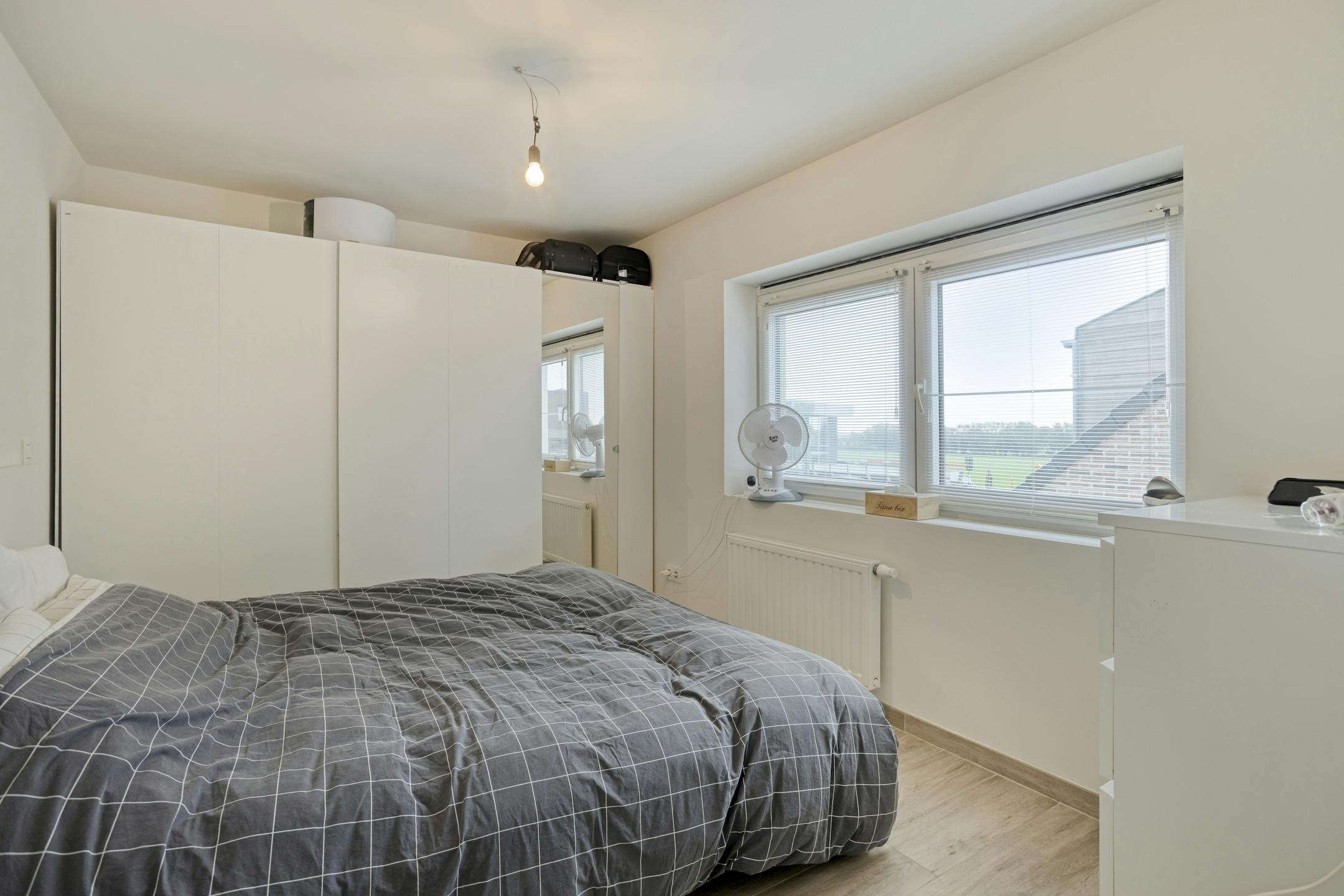 Recente woning (2020) met 4 slaapkamers te koop in Aartrijke foto 8