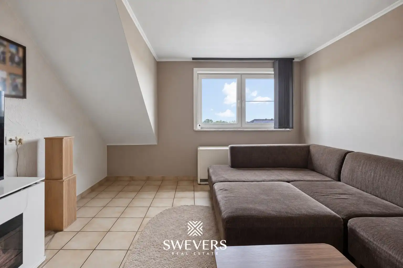 Ruim appartement van 121 m² woonoppervlakte en garagebox foto 3