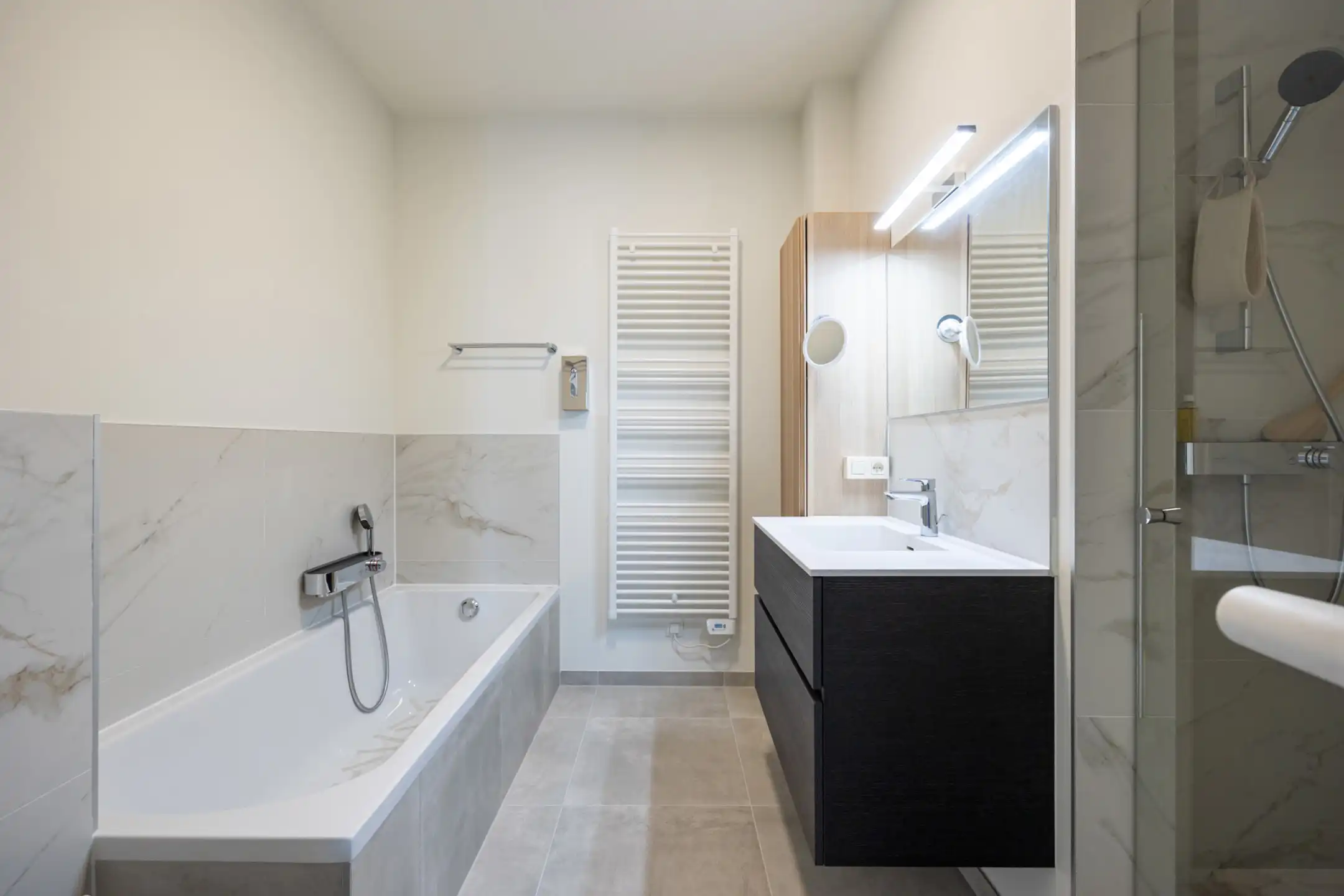 NIEUWPOORT - Recent appartement met 2 terrassen foto 14