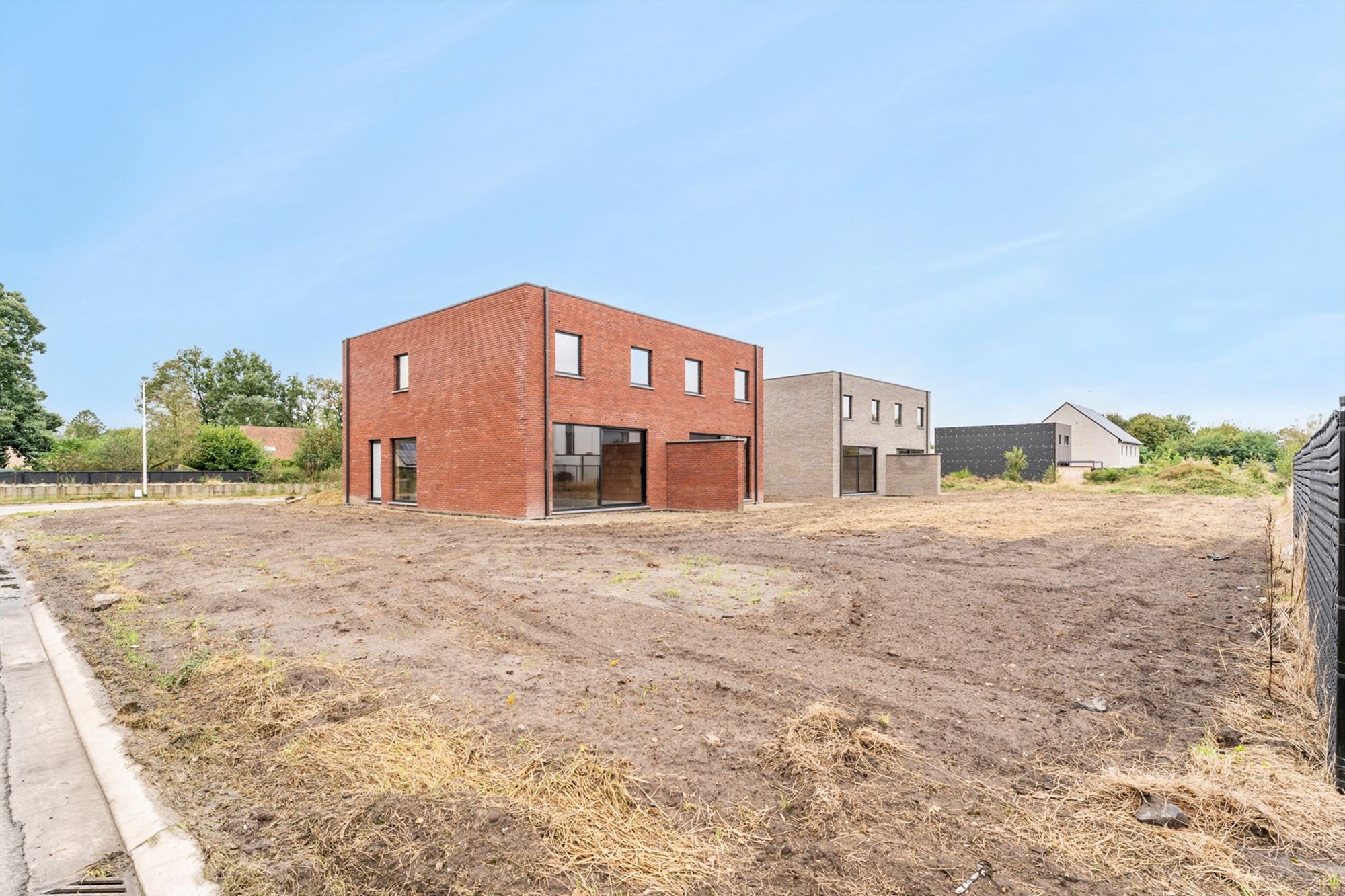 MODERNE NIEUWBOUWWONING MET 3 SLAAPKAMERS OP RUSTIGE DOCH CENTRALE LIGGING TE PEER foto 11