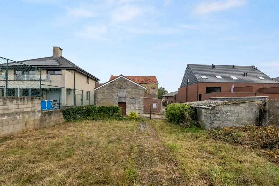 TE RENOVEREN HOEVE MET VEEL POTENTIEEL IN RIEMST foto 10