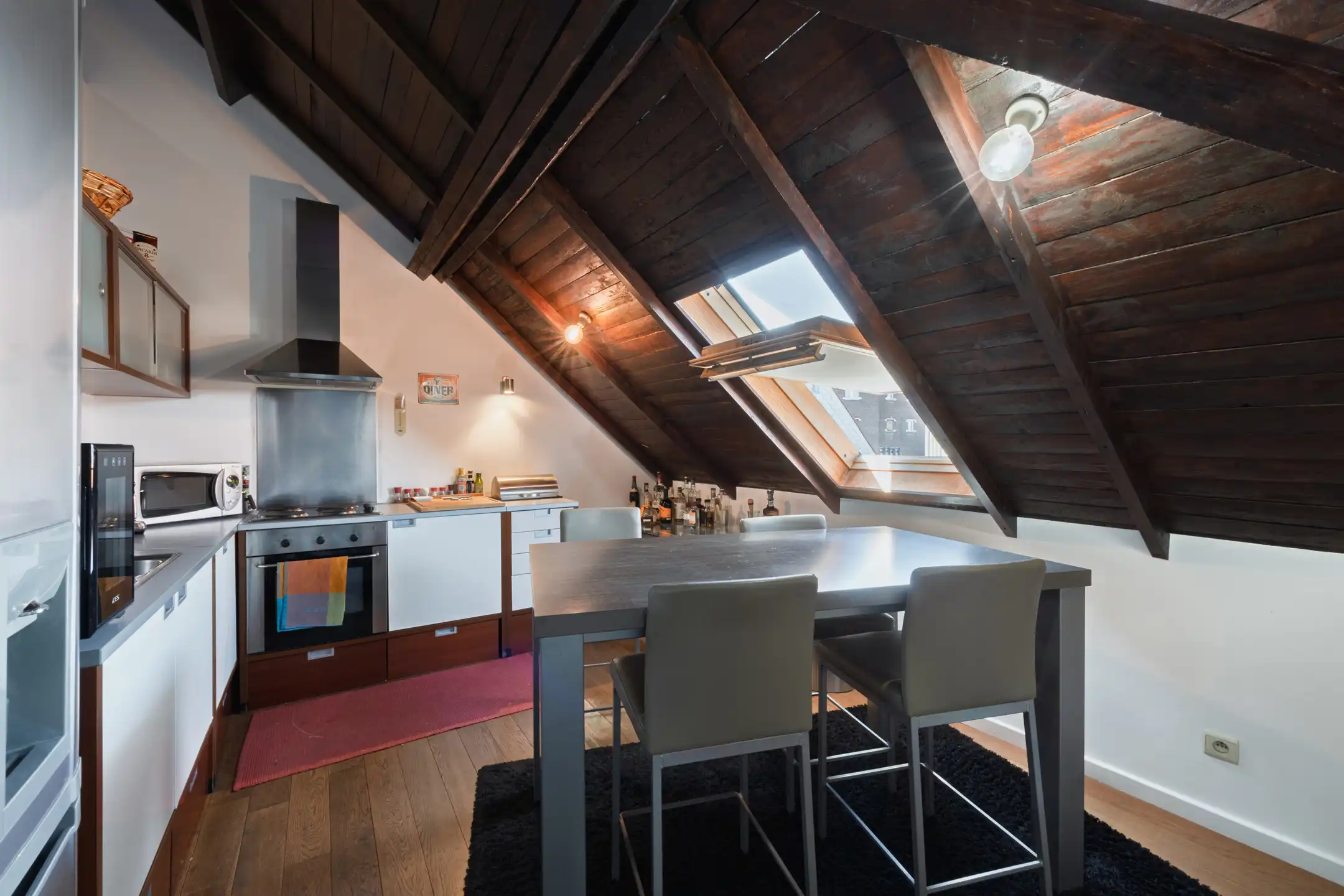 ANTWERPEN CENTRUM - Twee slpk-appartement met zuid terras  foto 4