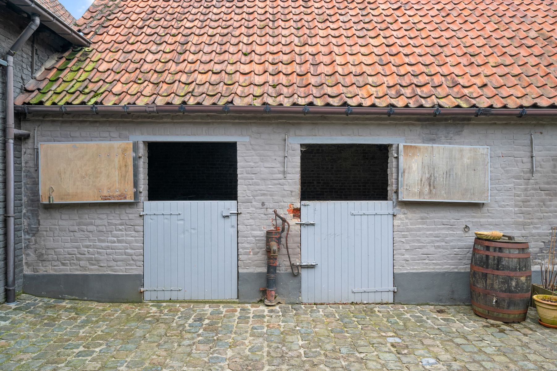 Charmant gerenoveerd hoevetje met binnenkoer & ruime tuin! foto 28
