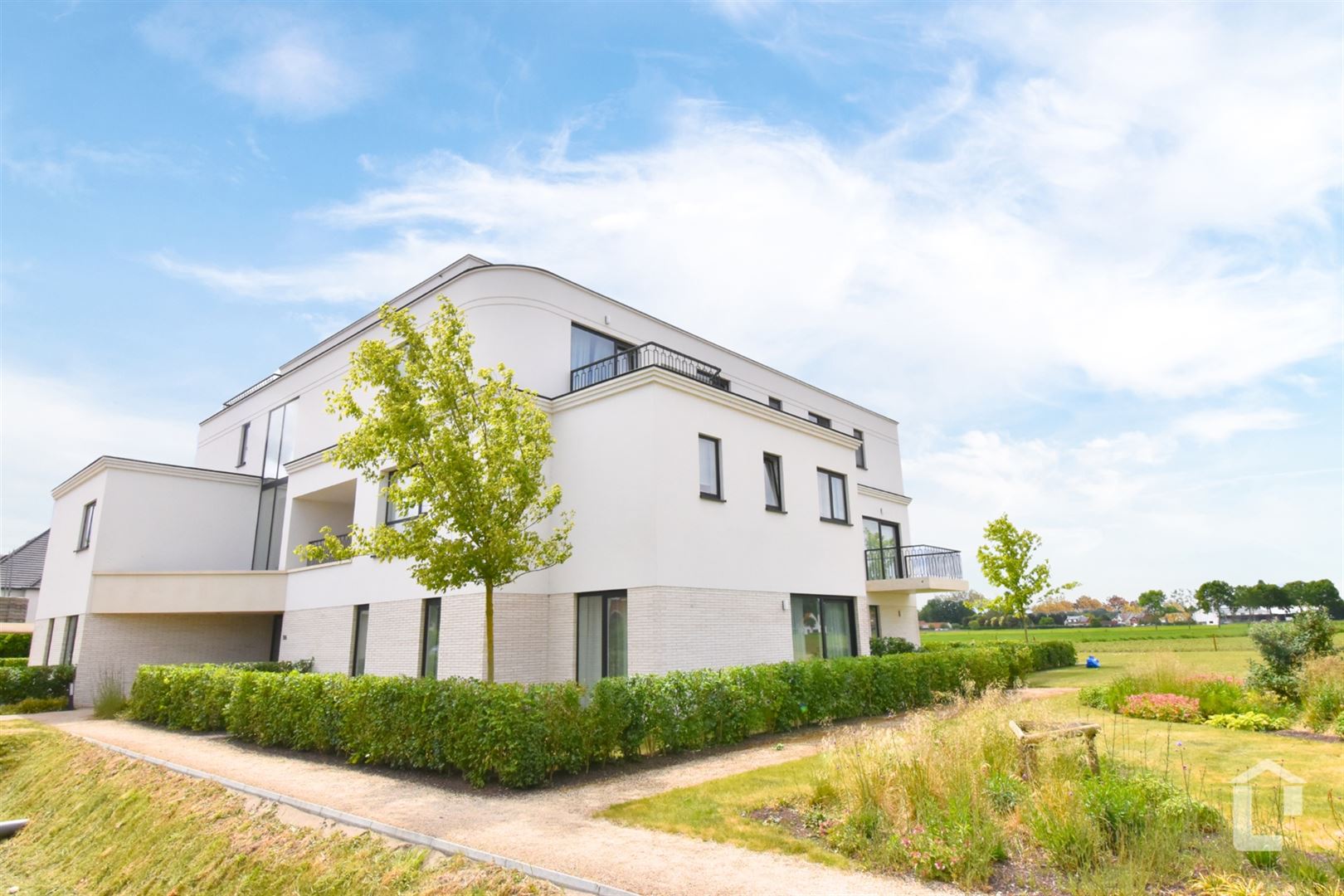 Appartement foto {{pictureIndex}}
