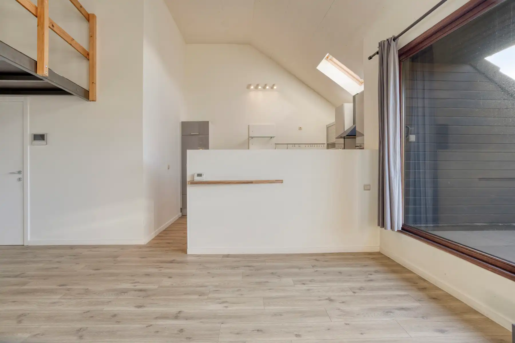 Appartement met 3 slaapkamers, terras en parkeerplaats foto 6