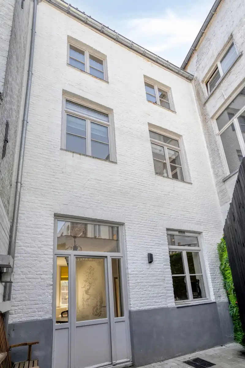 Prachtige burgerwoning naast de Sint-Annakerk foto 15