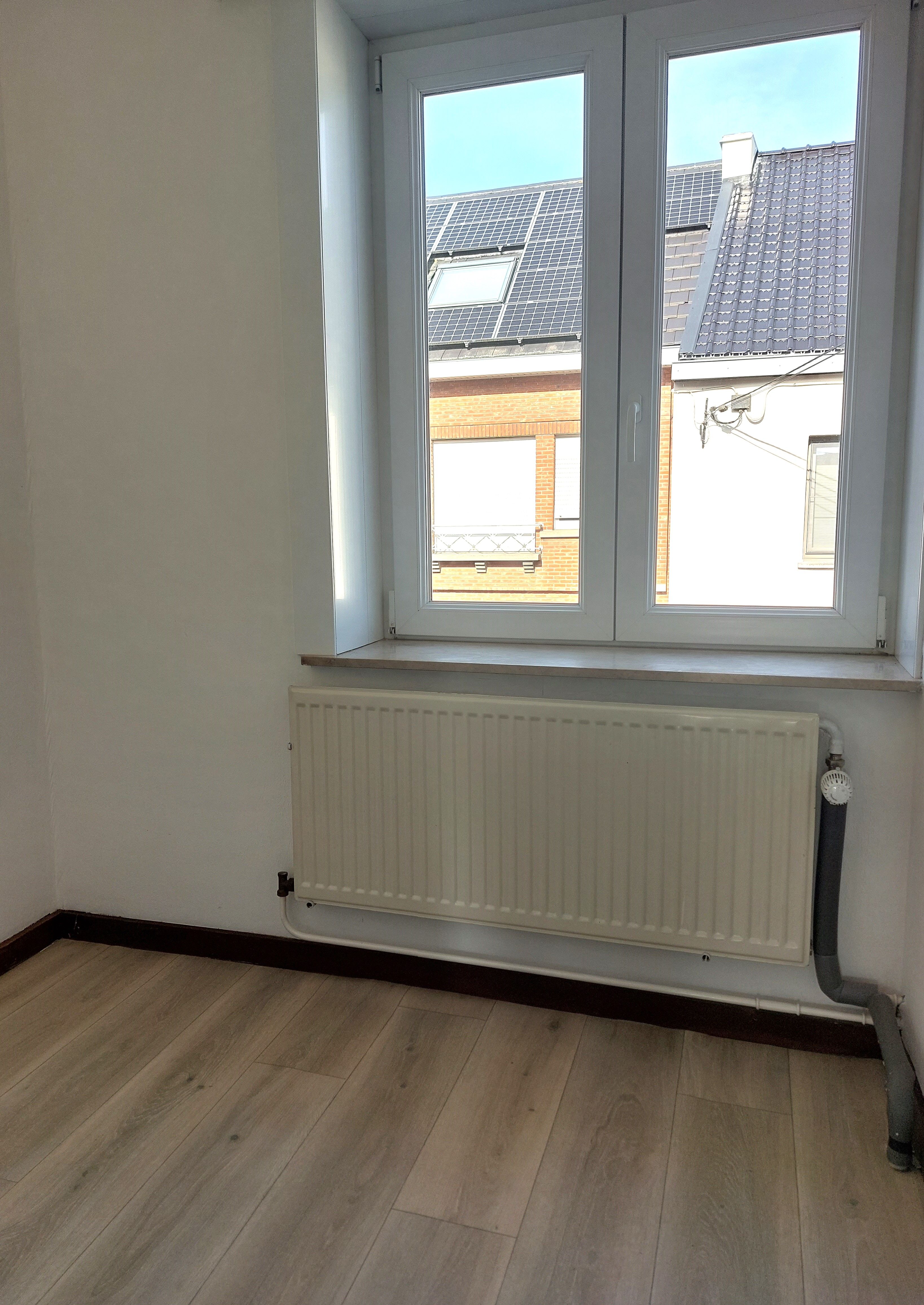 Ruime woning / 4 slaapkamers / tuin /garage / stadsrand foto 22