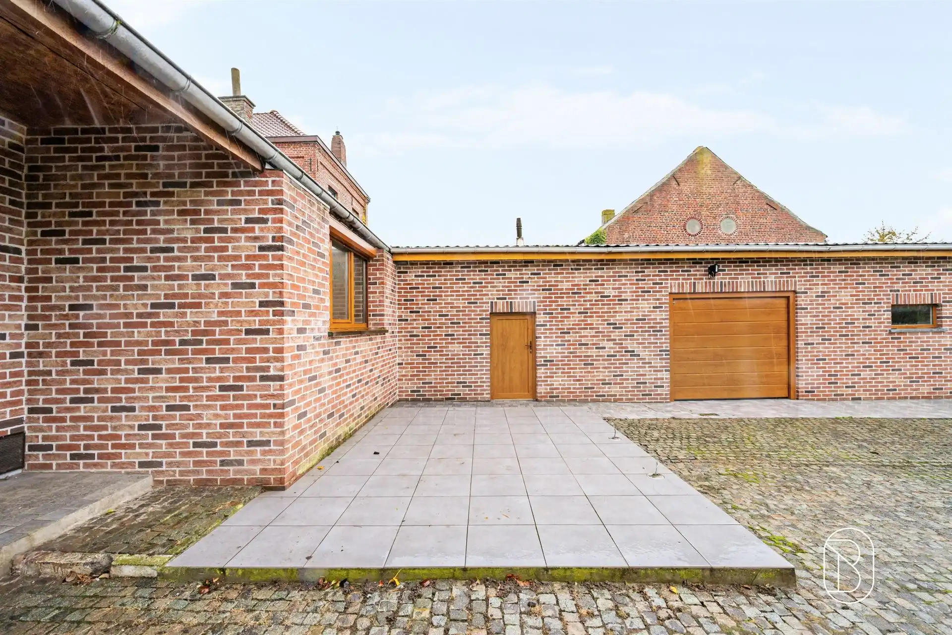 Charmante woning met 3 slk, garage en tuin in Mourcourt! foto 17