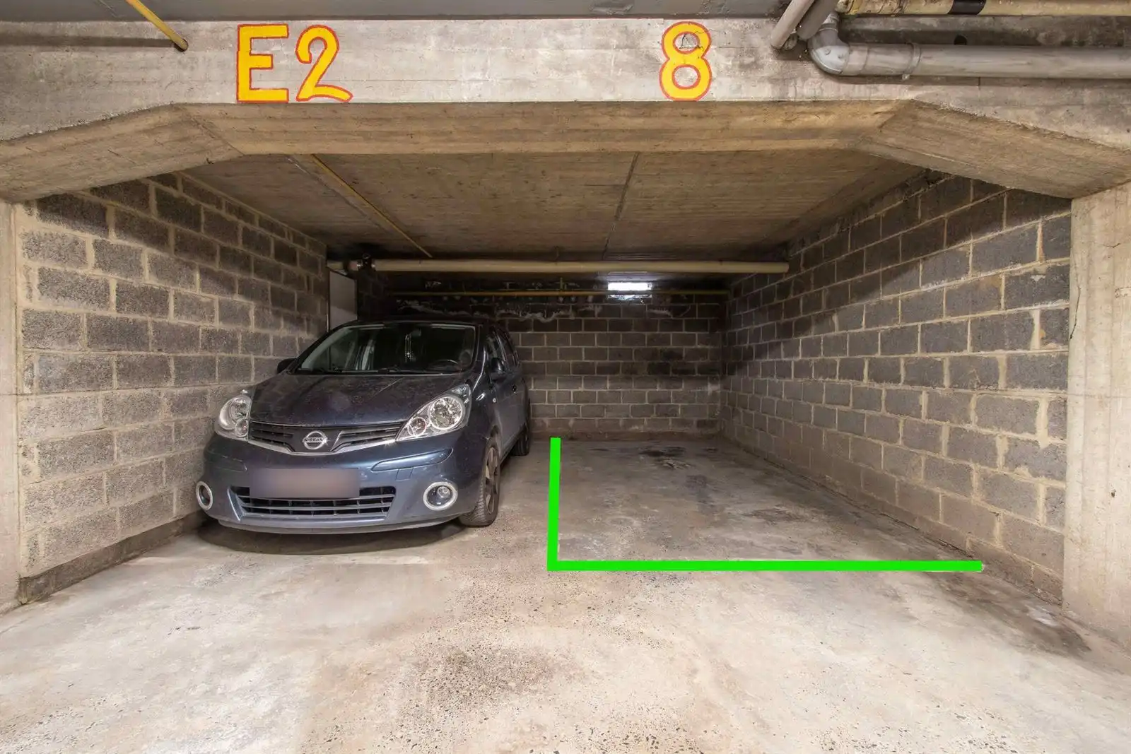 Ondergrondse autostaanplaats in een afgesloten garagcomplex foto 4