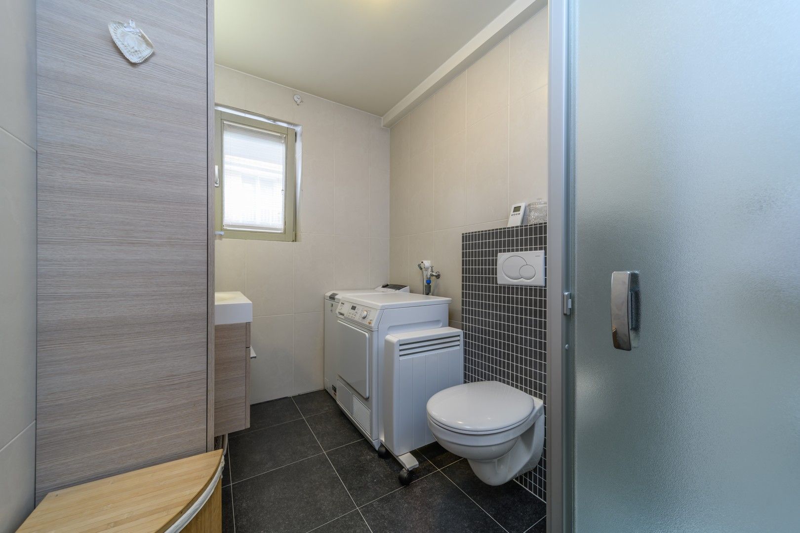 Instapklaar 2-slaapkamer appartement foto 12