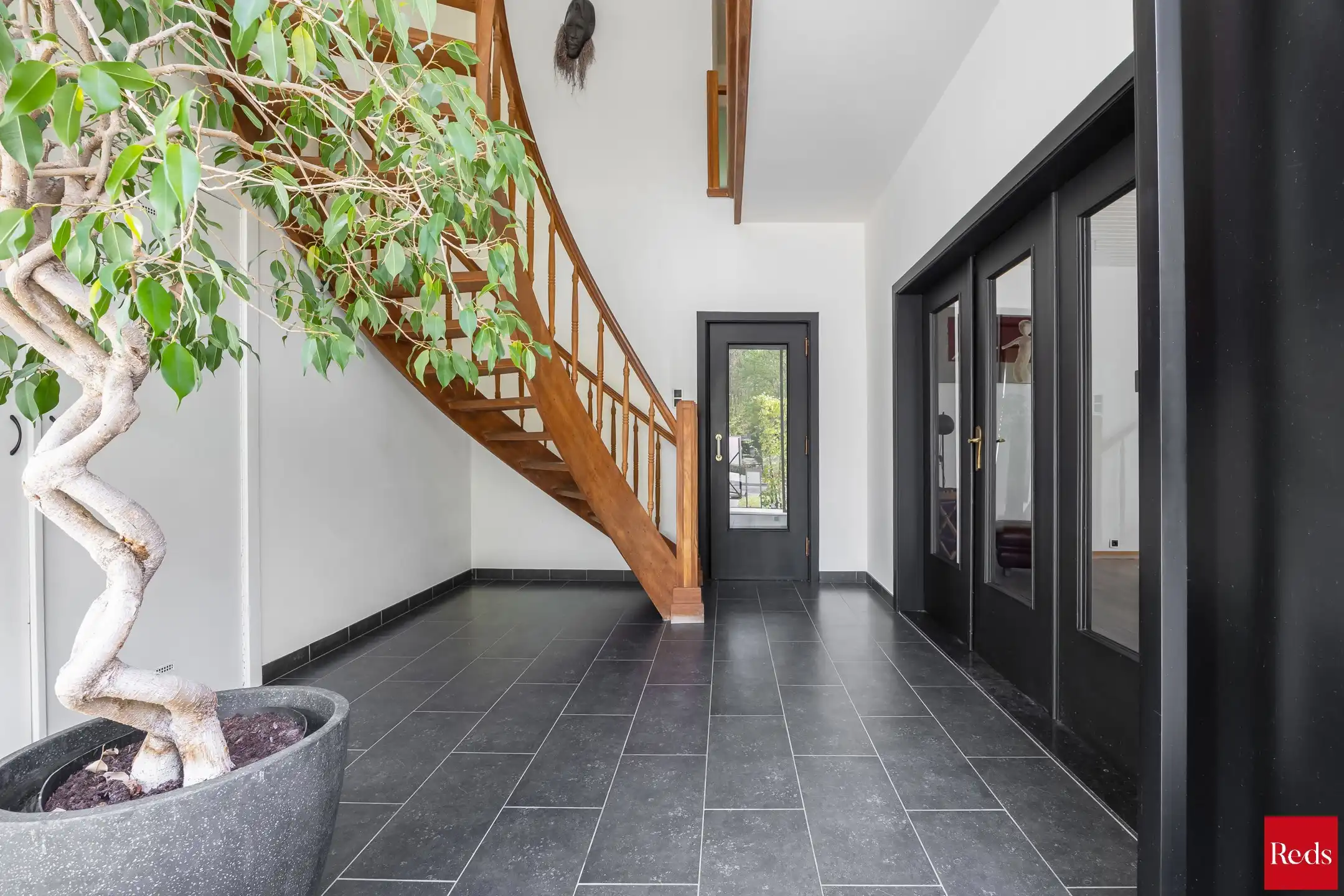 Instapklare villa te koop op een perceel van 1.100 m² foto 5