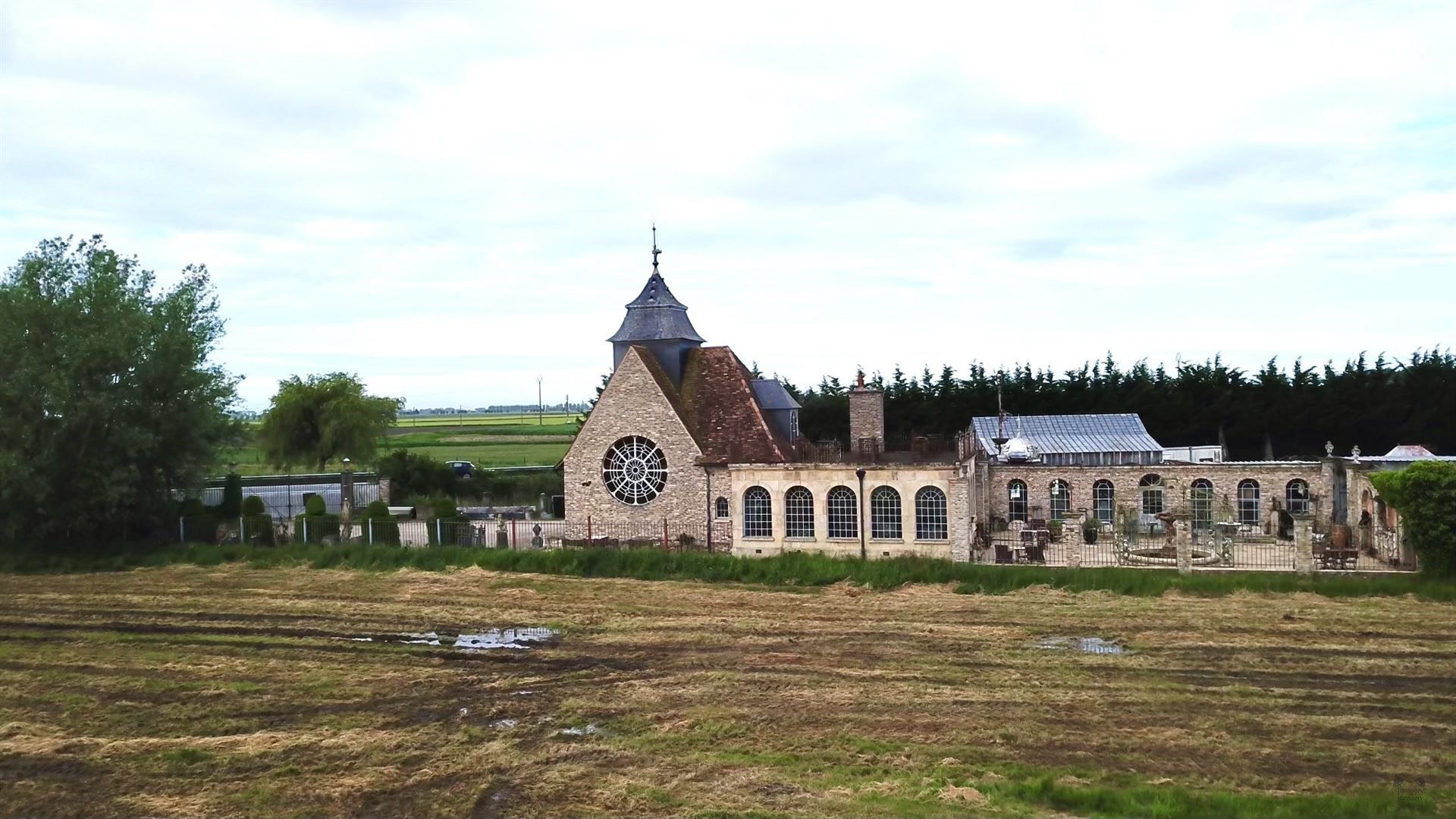 Uitzonderlijk landelijk vastgoed te Gistel foto 8