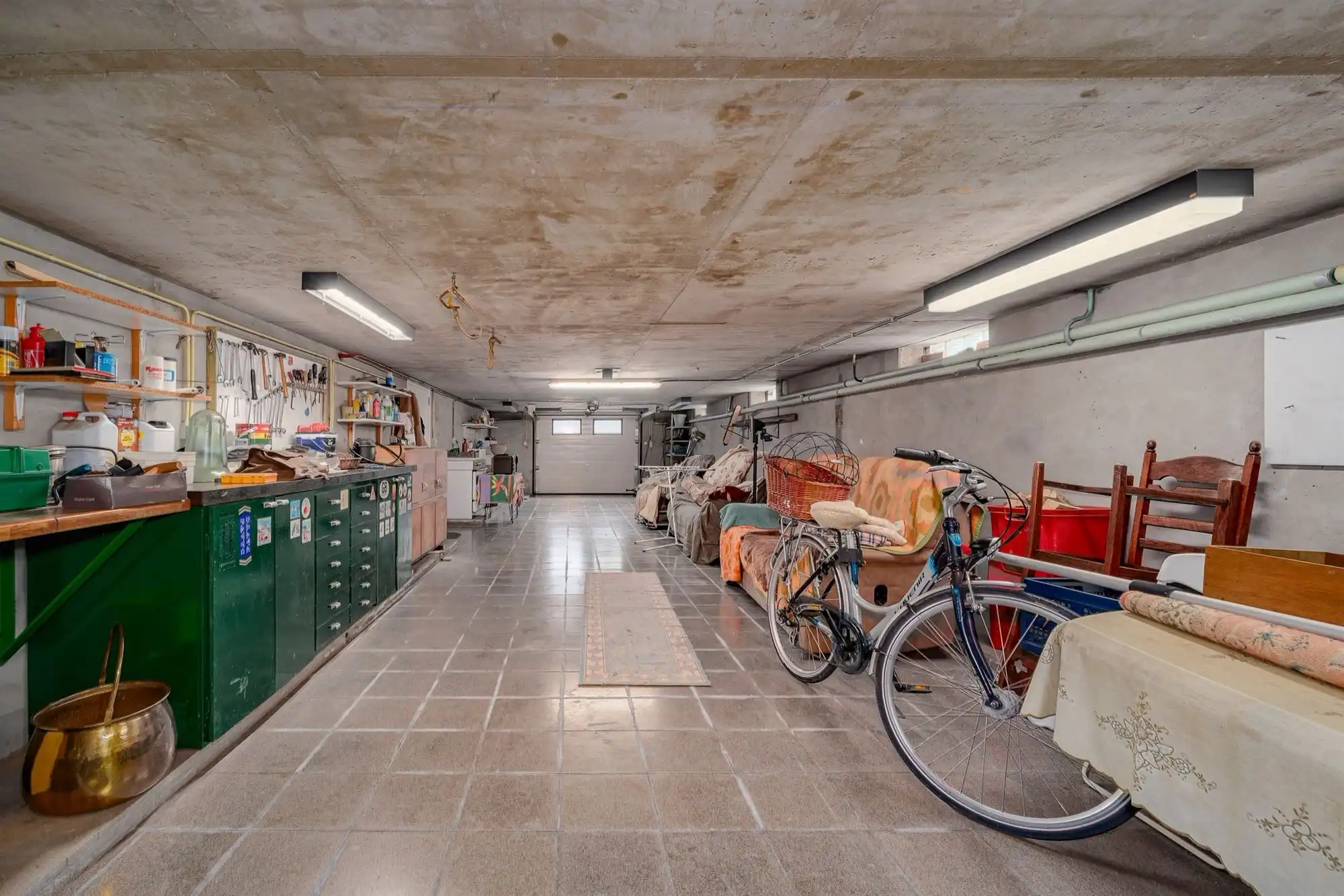 Ruime open bebouwing met 3 slaapkamers en veel potentieel foto 25