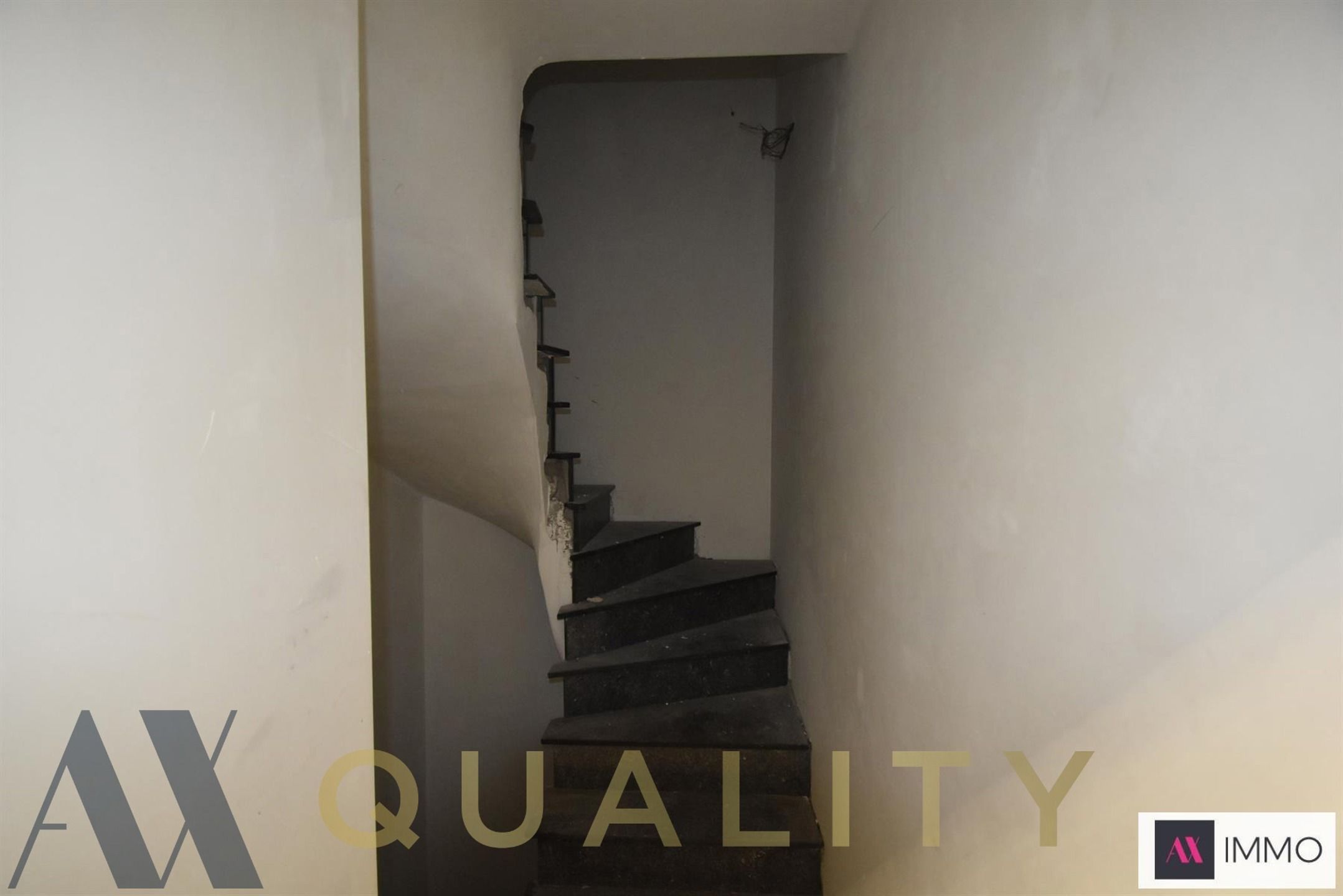 Recent 3 slpk. duplex appt. met  terr.,  2 autostpltsn., private berging, lift en gem. fietsenstalling foto 27