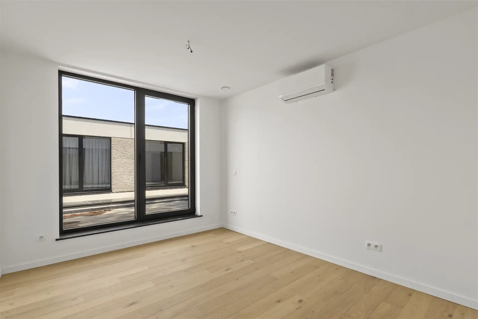 Appartement met staanplaats. (prijs excl. kosten) (mogelijk aan 6% BTW) foto 9