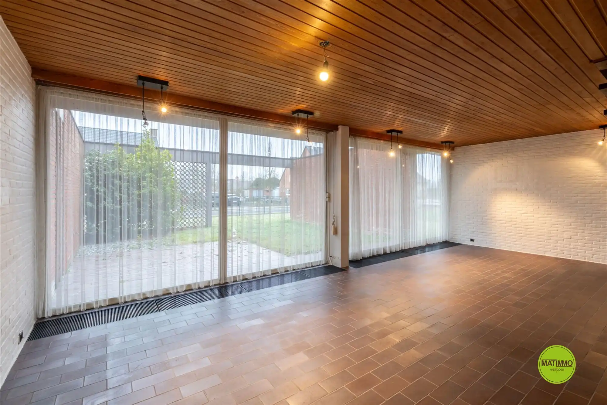 Open bebouwing op royaal perceel met vrij uitzicht foto 8